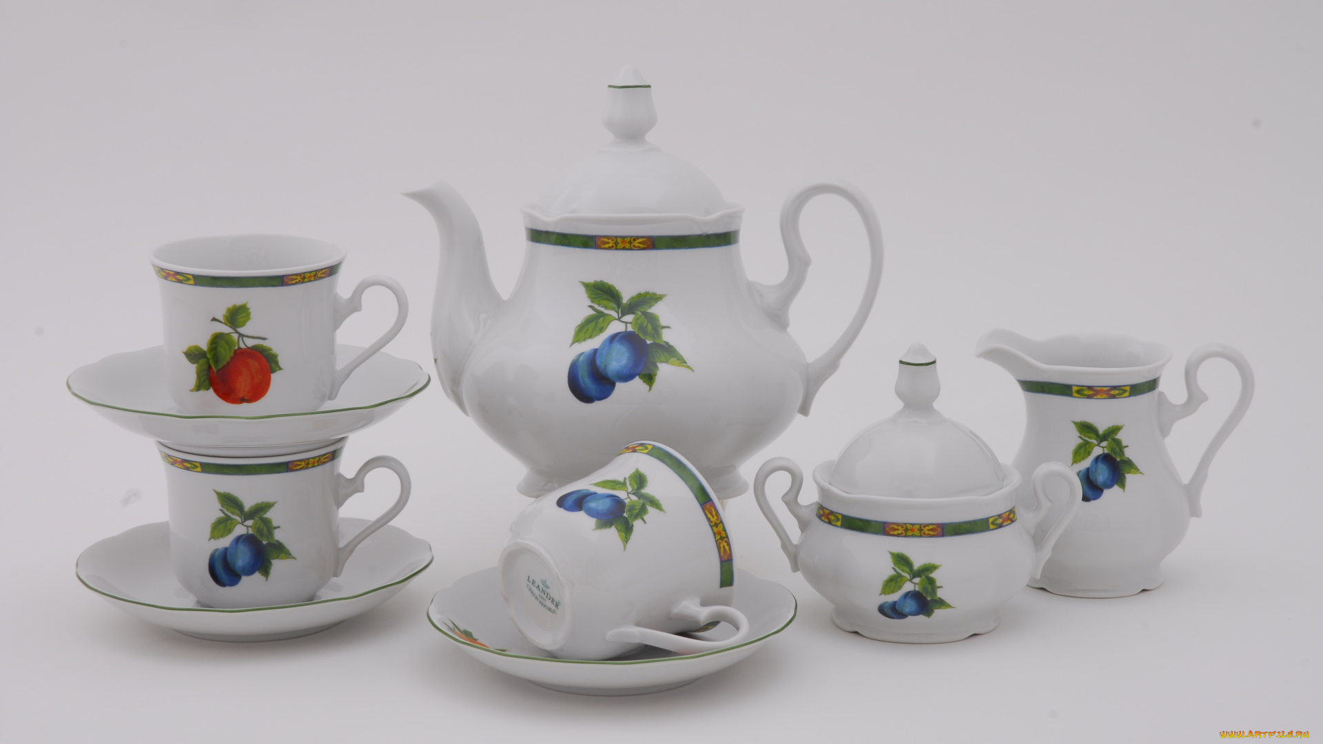 разное, посуда, столовые, приборы, кухонная, утварь, чайник, тарелочки, фарфор, чашки