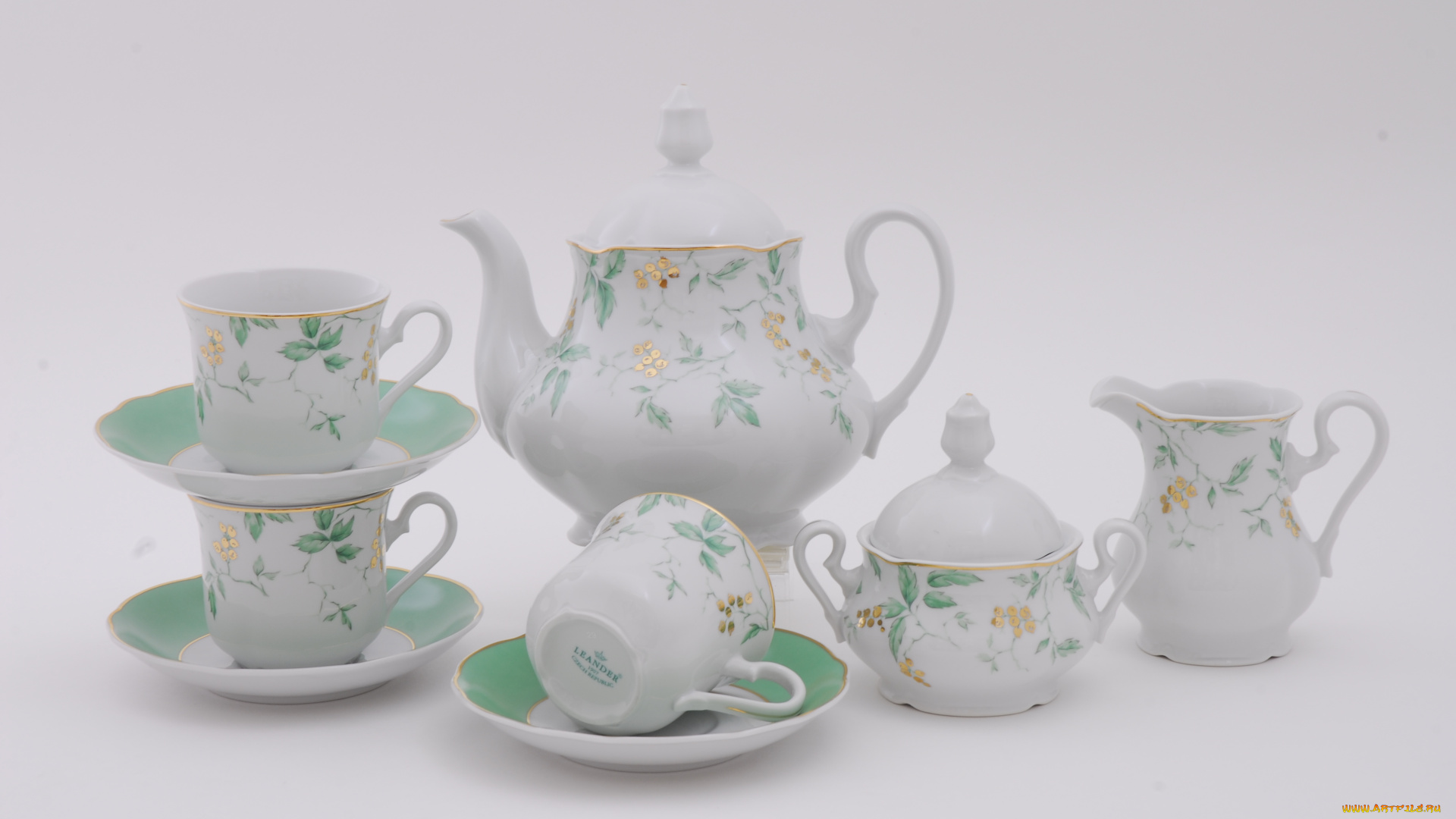 разное, посуда, столовые, приборы, кухонная, утварь, тарелочки, чайник, чашки, фарфор