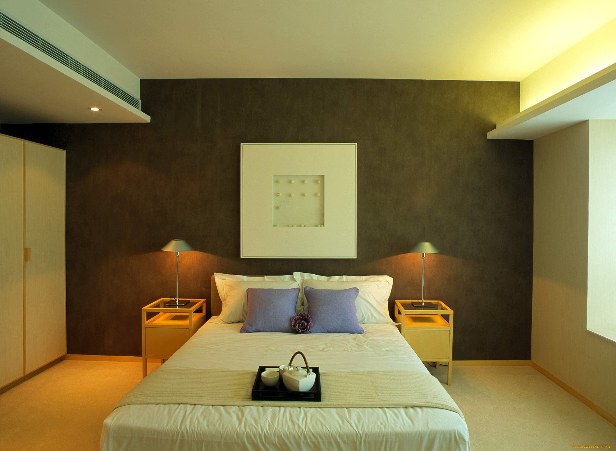 интерьер, спальня, подушка, кровать, светильник