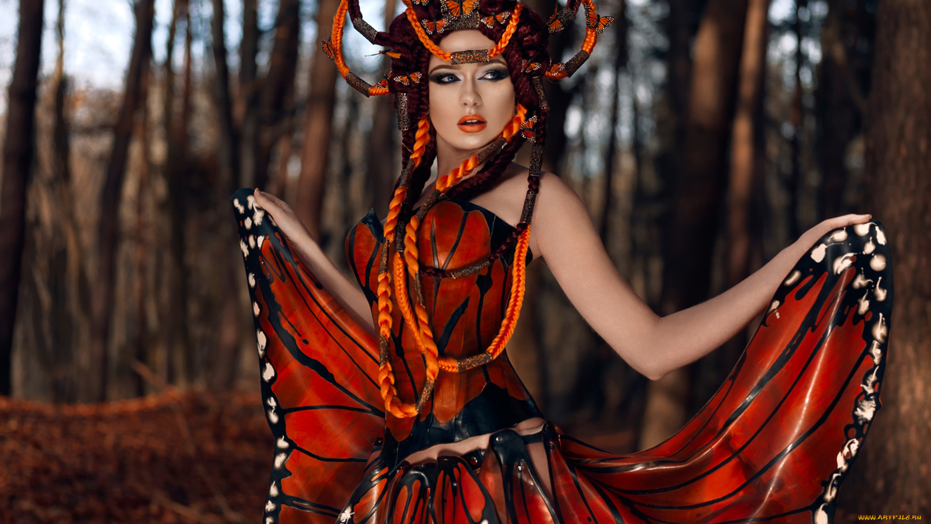 девушки, -unsort, , креатив, бабочки, девушка, косы, наряд, monarch, in, latex, макияж, причёска