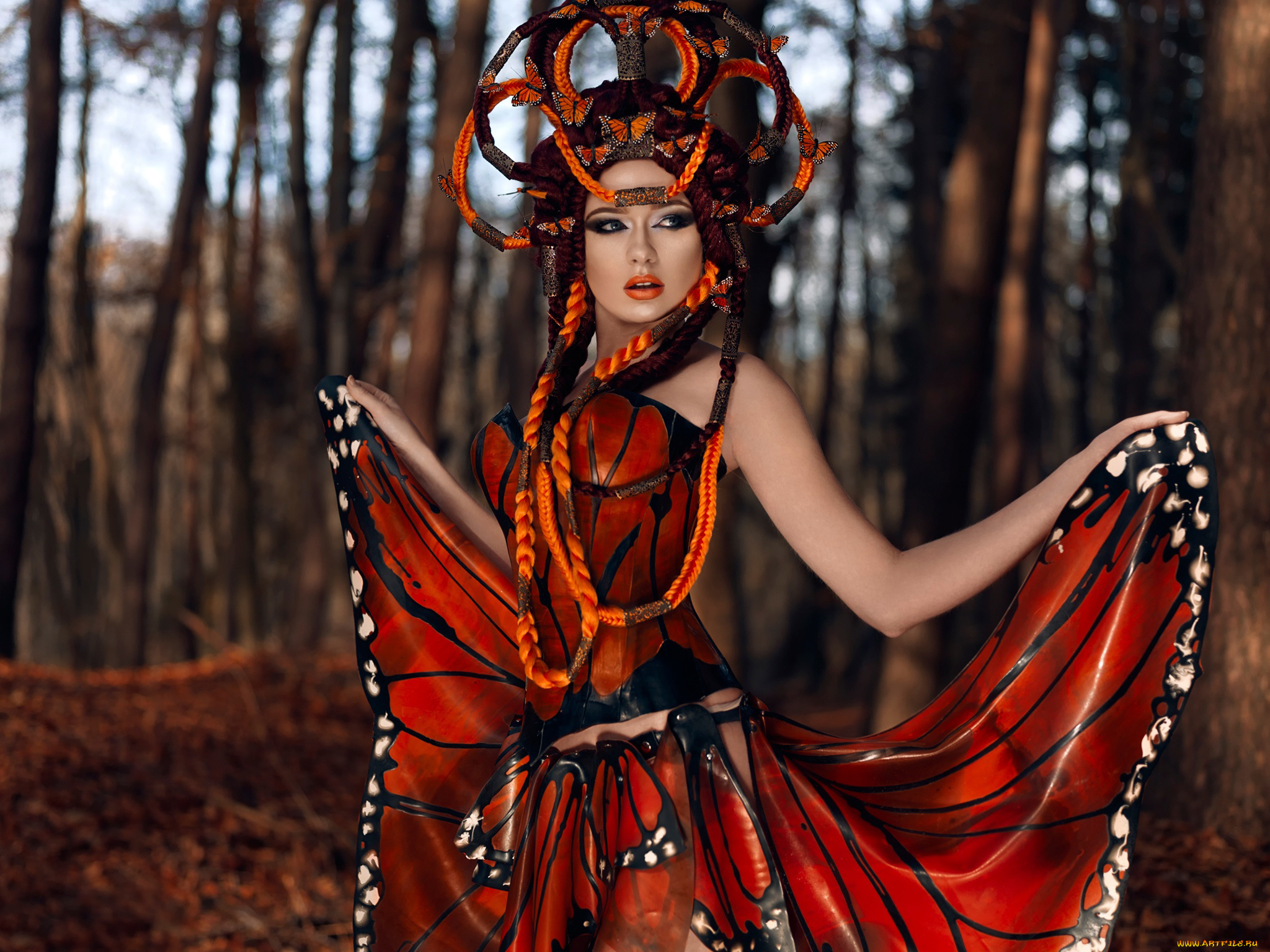 девушки, -unsort, , креатив, бабочки, девушка, косы, наряд, monarch, in, latex, макияж, причёска