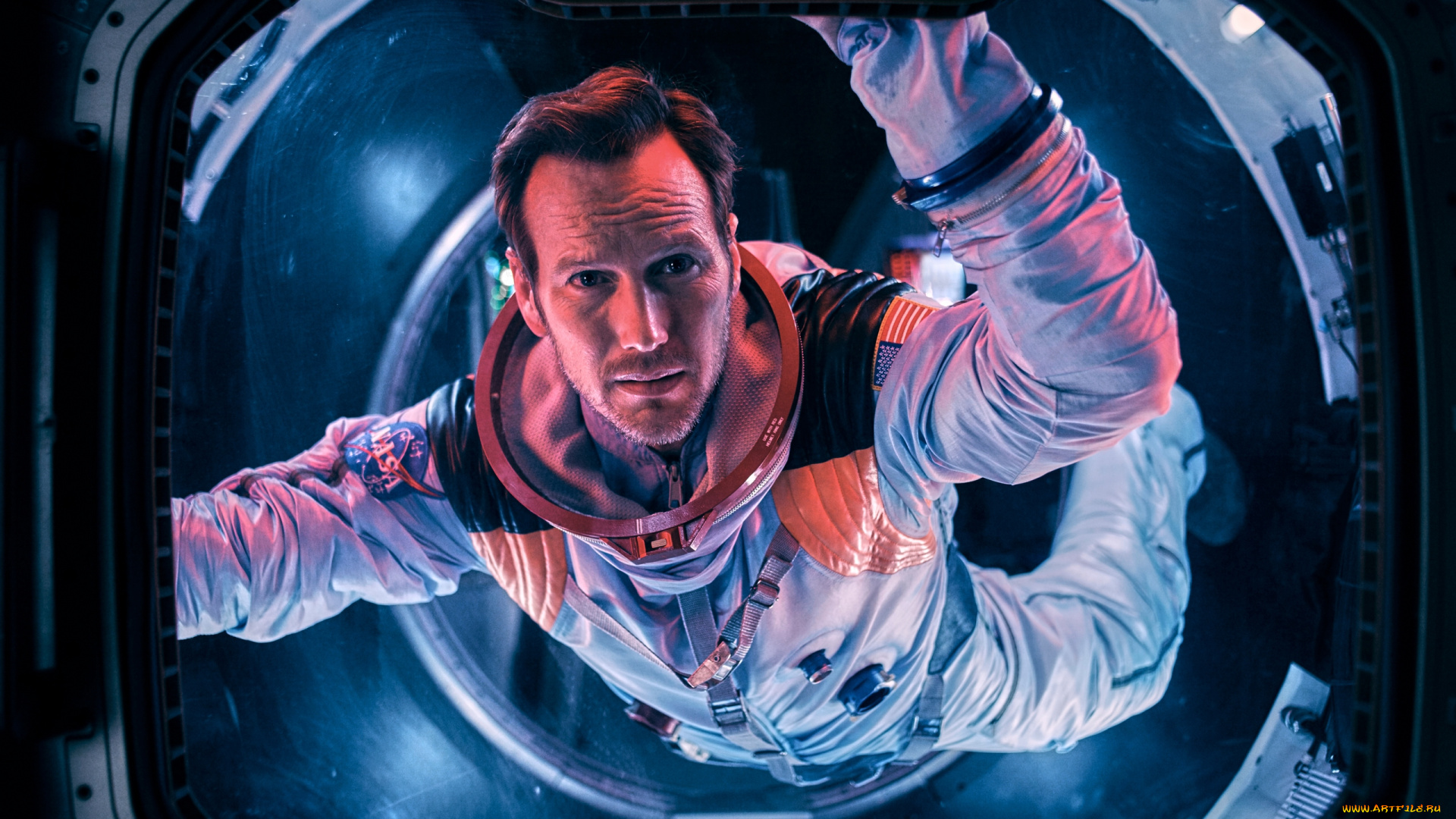 moonfall, , ||, 2022, кино, фильмы, moonfall, падение, луны, фантастика, боевик, patrick, wilson, патрик, уилсон, author, oreskis