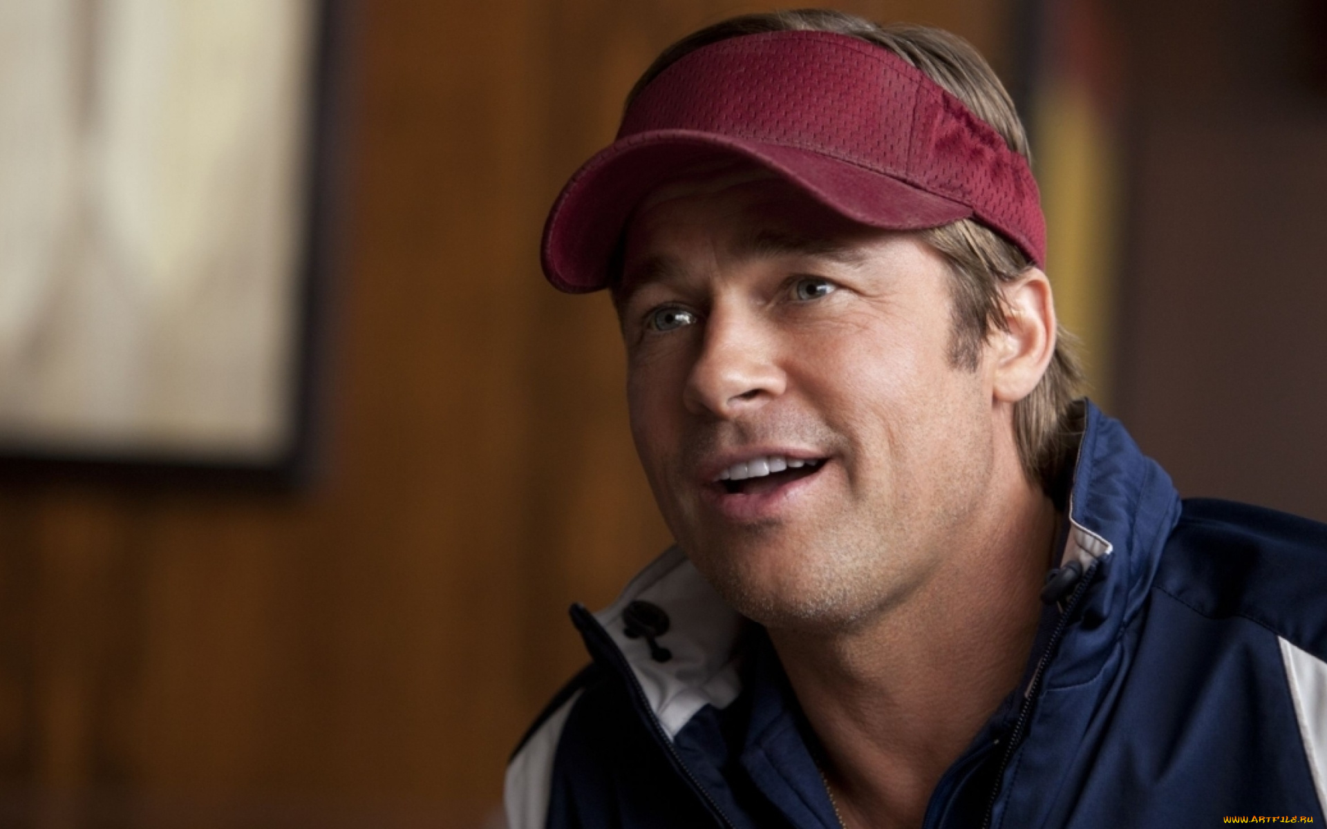 кино, фильмы, moneyball, лицо, куртка, козырек