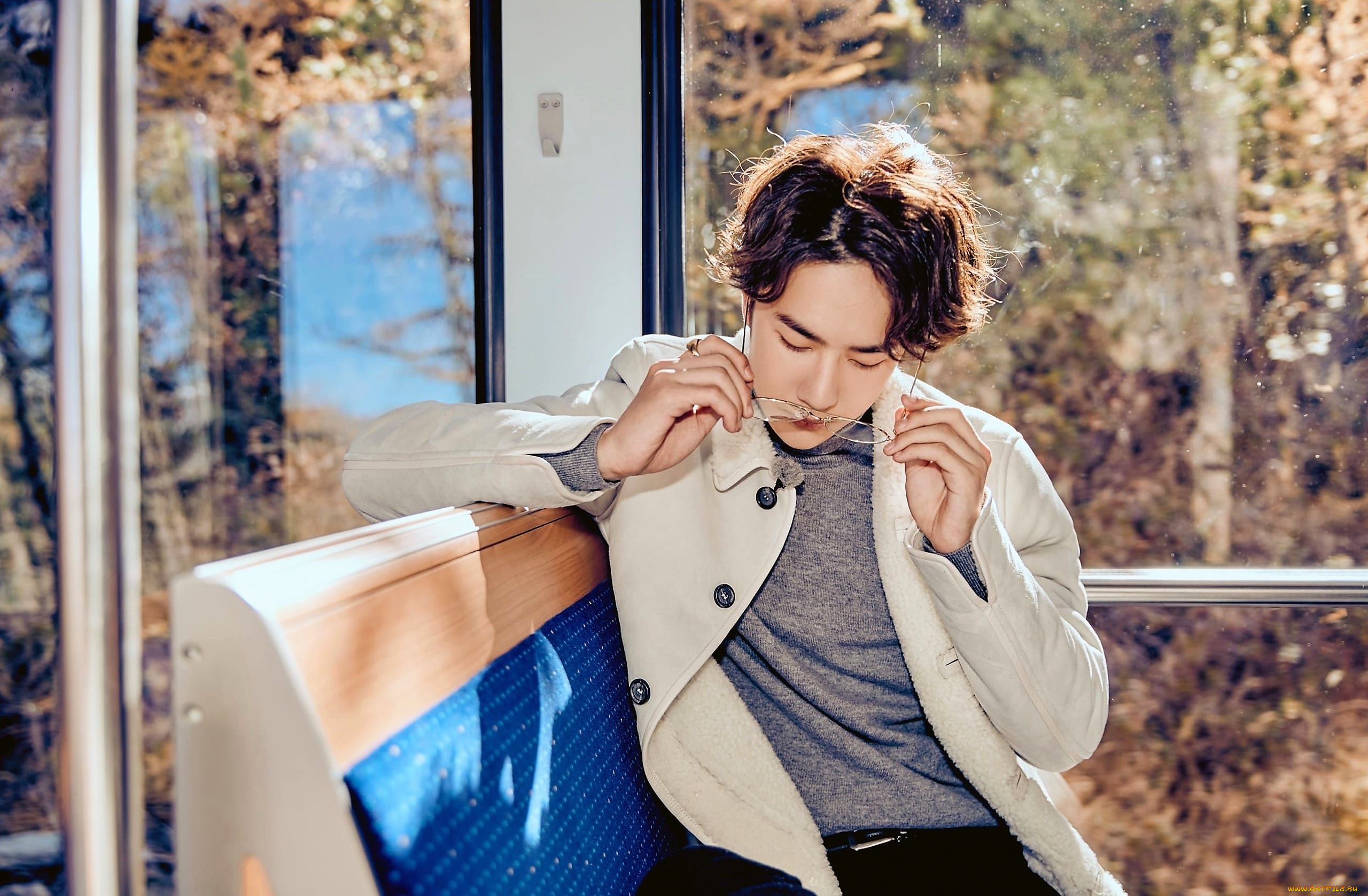 мужчины, wang, yi, bo, актер, куртка, очки, автобус