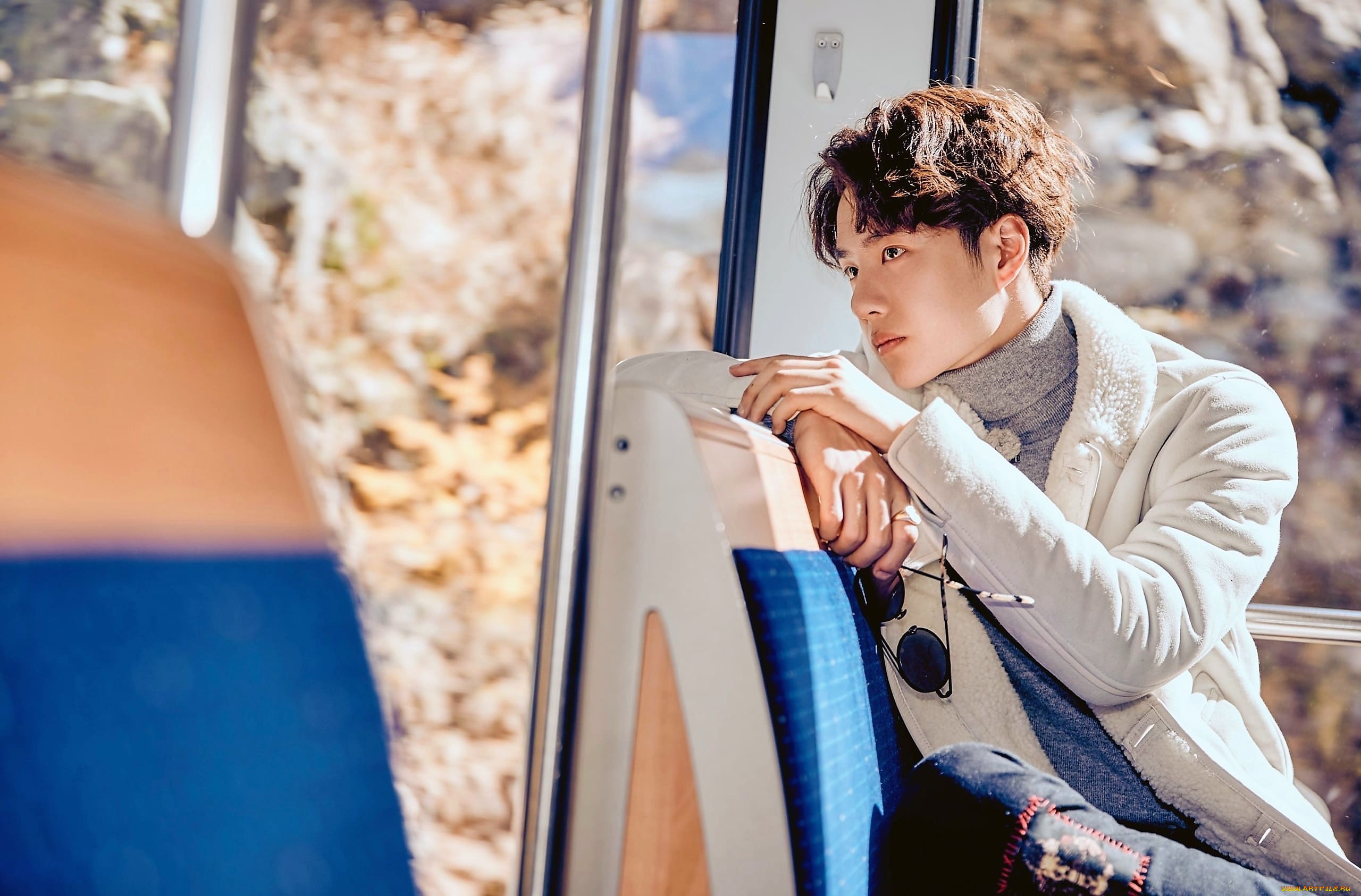 мужчины, wang, yi, bo, актер, куртка, очки, автобус