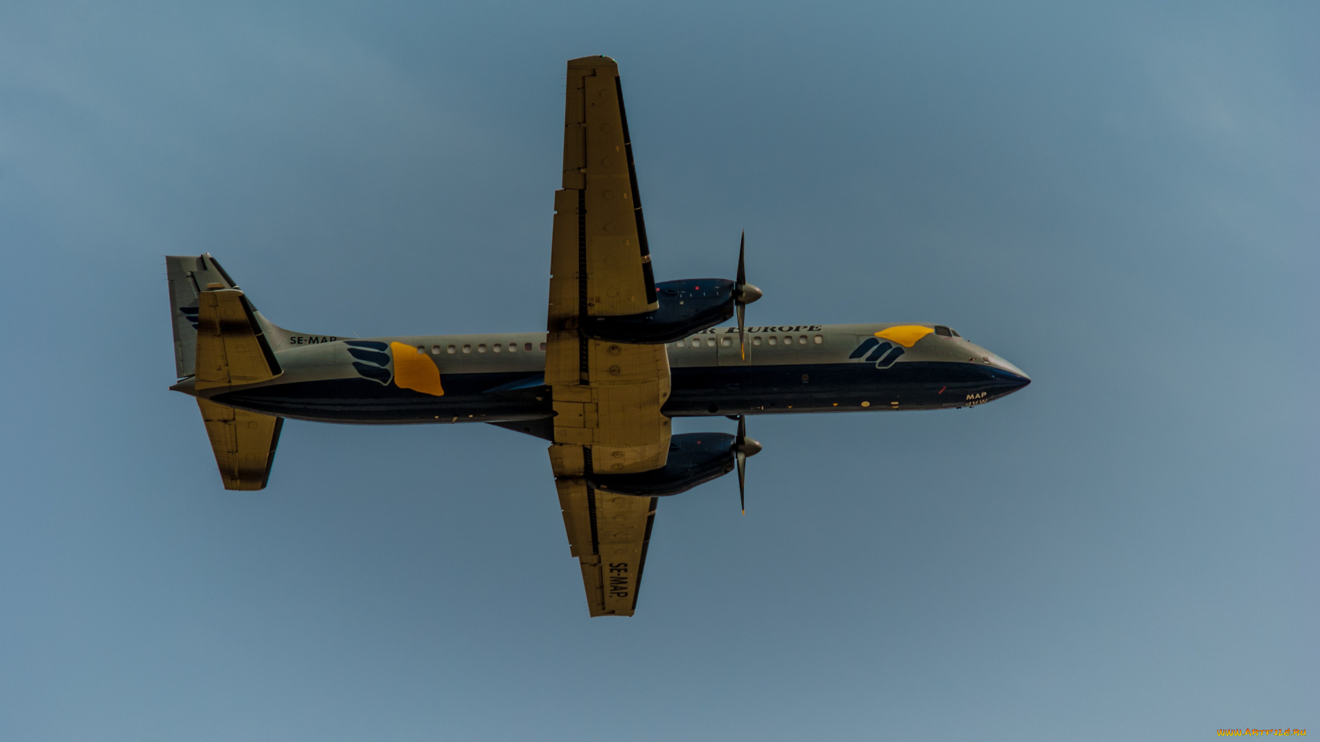 авиация, пассажирские, самолёты, воздух, мальта, груз, транспортное, средство, с, водяными, знаками, самолет, транспорт, вид, снизу, полет, пропеллер