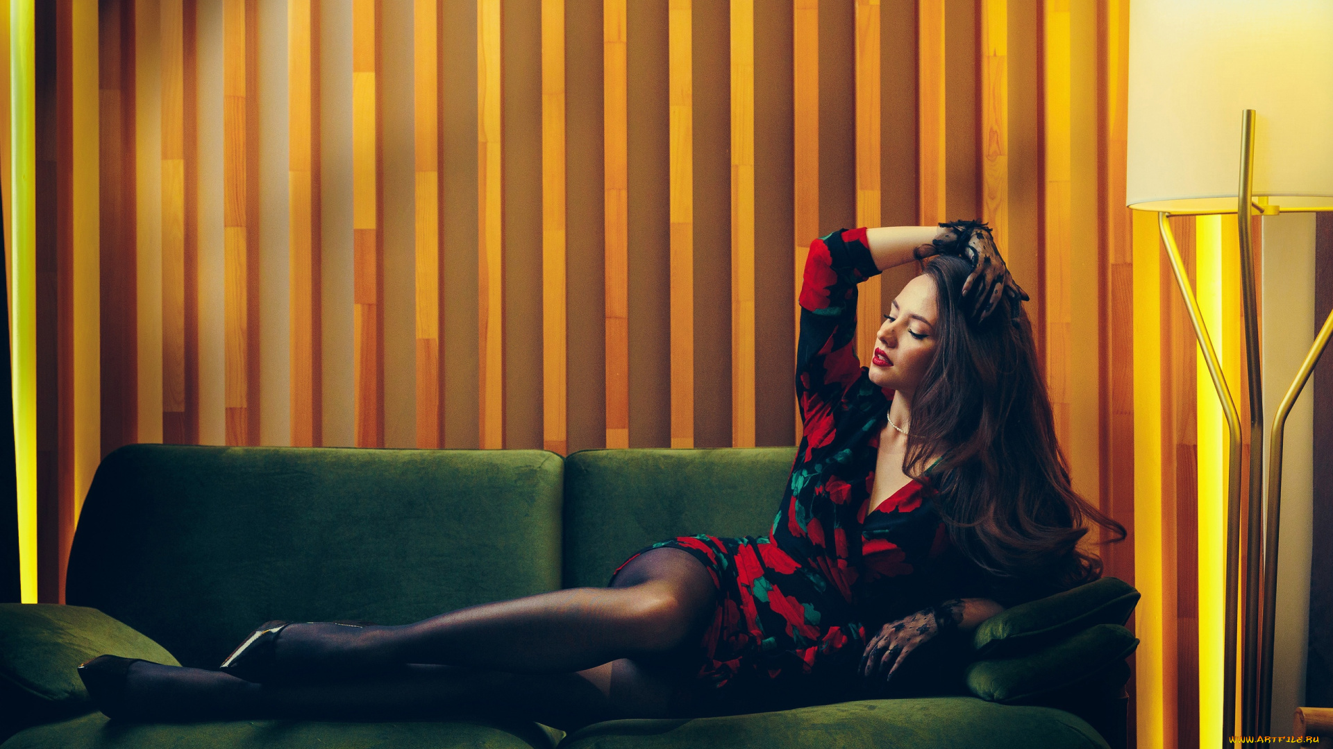 девушка, -, girl, девушки, -, брюнетки, , шатенки, девушка, женщина, брюнетка, темноволосая, сексуальная, модель, звезда, позирует, разная, обувь, верхняя, стильная, одежда, нижнее, эротическое, бельё, трусы, лифчик, колготки, чулки, аксессуары, макияж, и, множество, элементов, на, фотографии, виктория, изъюрова