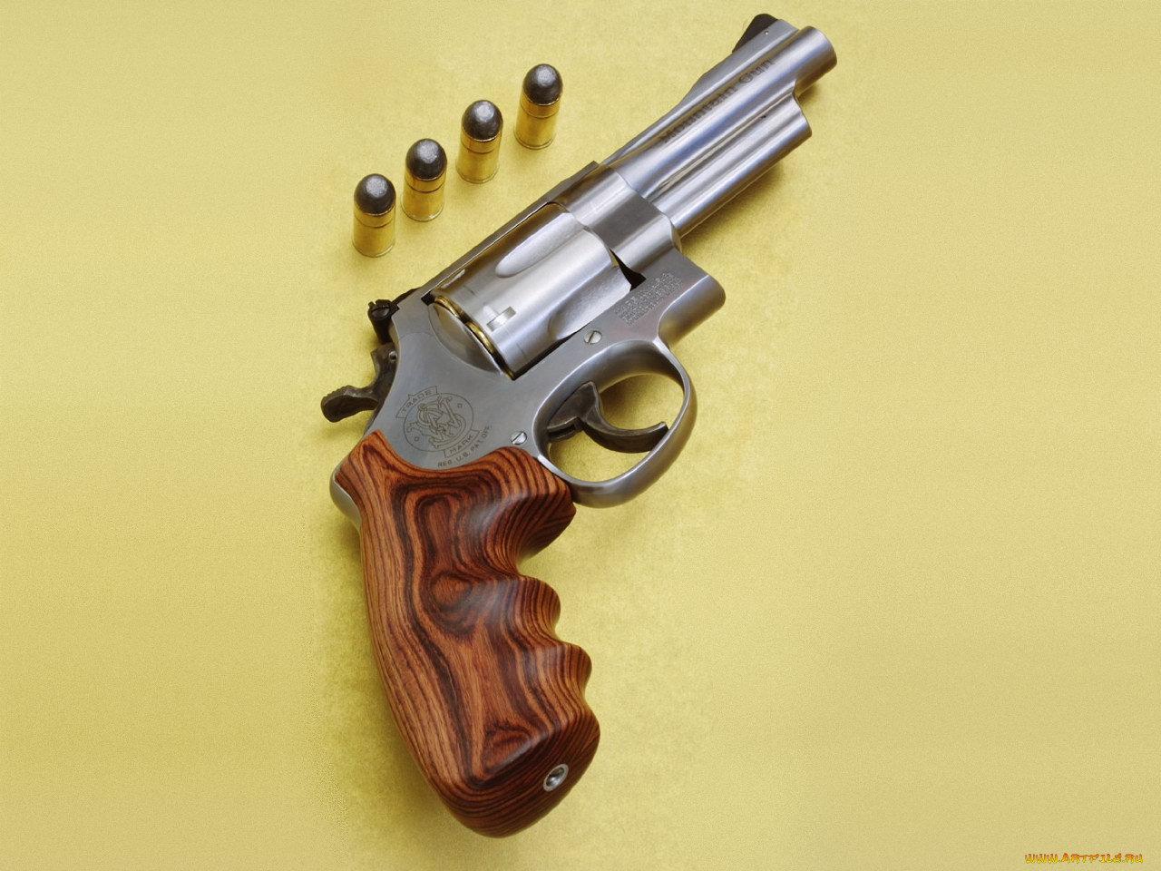 оружие, револьверы