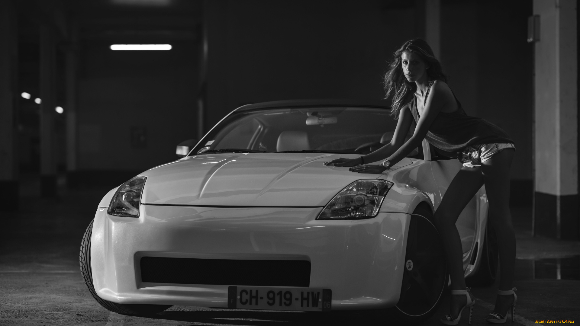 автомобили, авто, с, девушками, чёрно-белая, белый, ножки