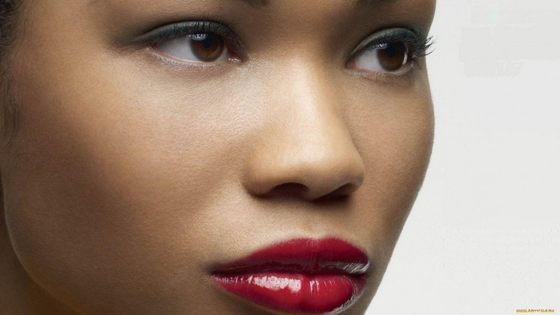 chanel, iman, девушки, chanel, iman, девушка, мулатка, темнокожая, чернокожая, красотка, брюнетка, лицо, портрет, взгляд, макияж