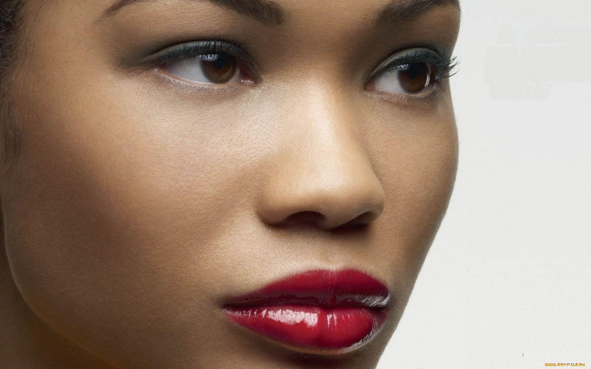 chanel, iman, девушки, chanel, iman, девушка, мулатка, темнокожая, чернокожая, красотка, брюнетка, лицо, портрет, взгляд, макияж