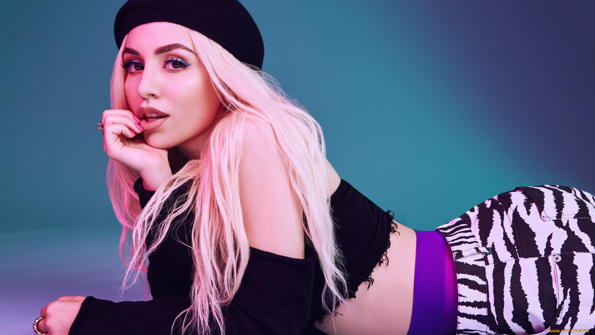 ava, max, музыка, ava, max, девушка, певица, америка, албания, албанка, модель, блондинка, поза, стройная, сексуальная