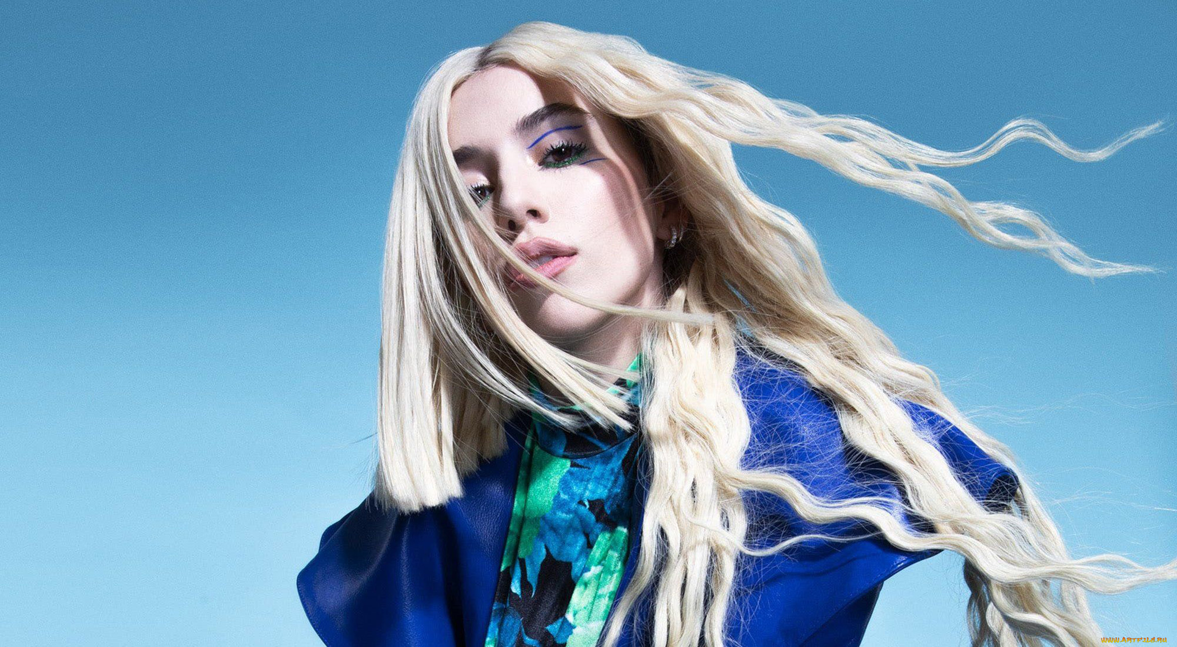 ava, max, музыка, ava, max, девушка, певица, америка, албания, албанка, модель, блондинка, поза, стройная, сексуальная