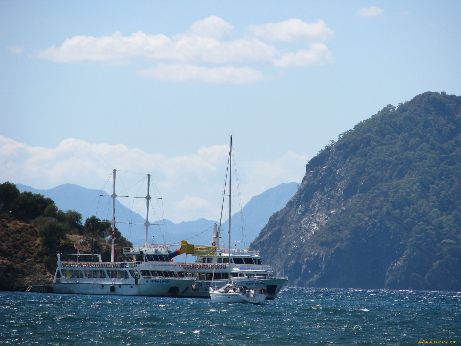 корабли, разные, вместе