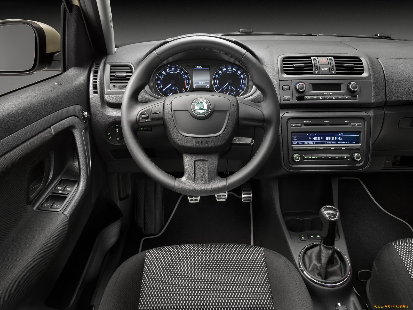 автомобили, интерьеры