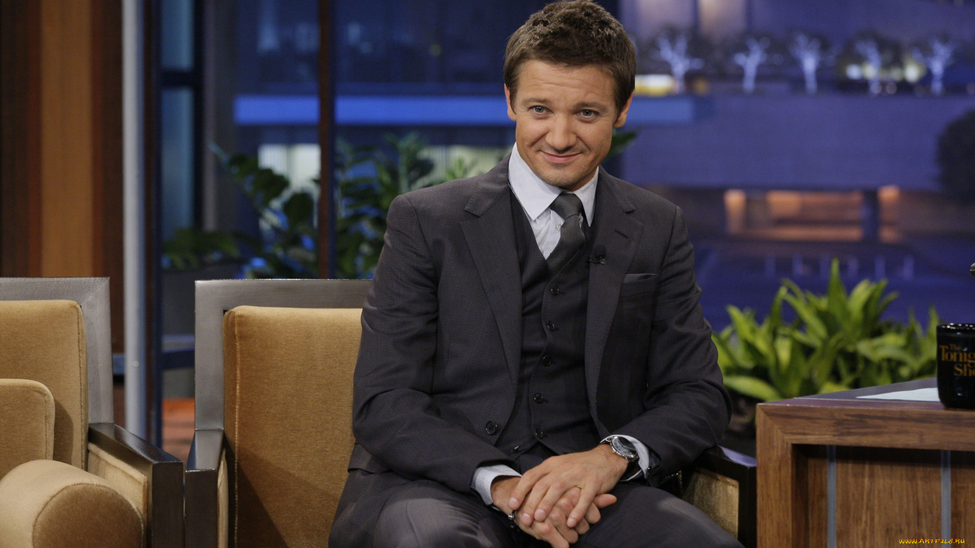 jeremy, renner, мужчины, костюм, студия, актер, кресла