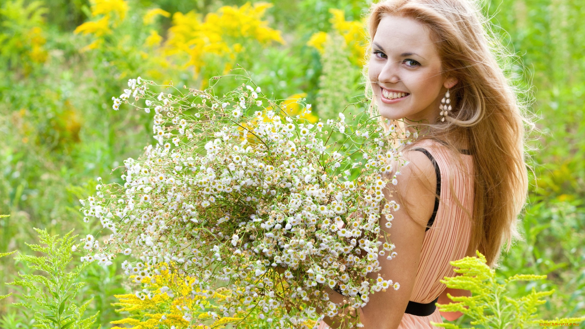 девушки, -unsort, , блондинки, улыбка, цветы