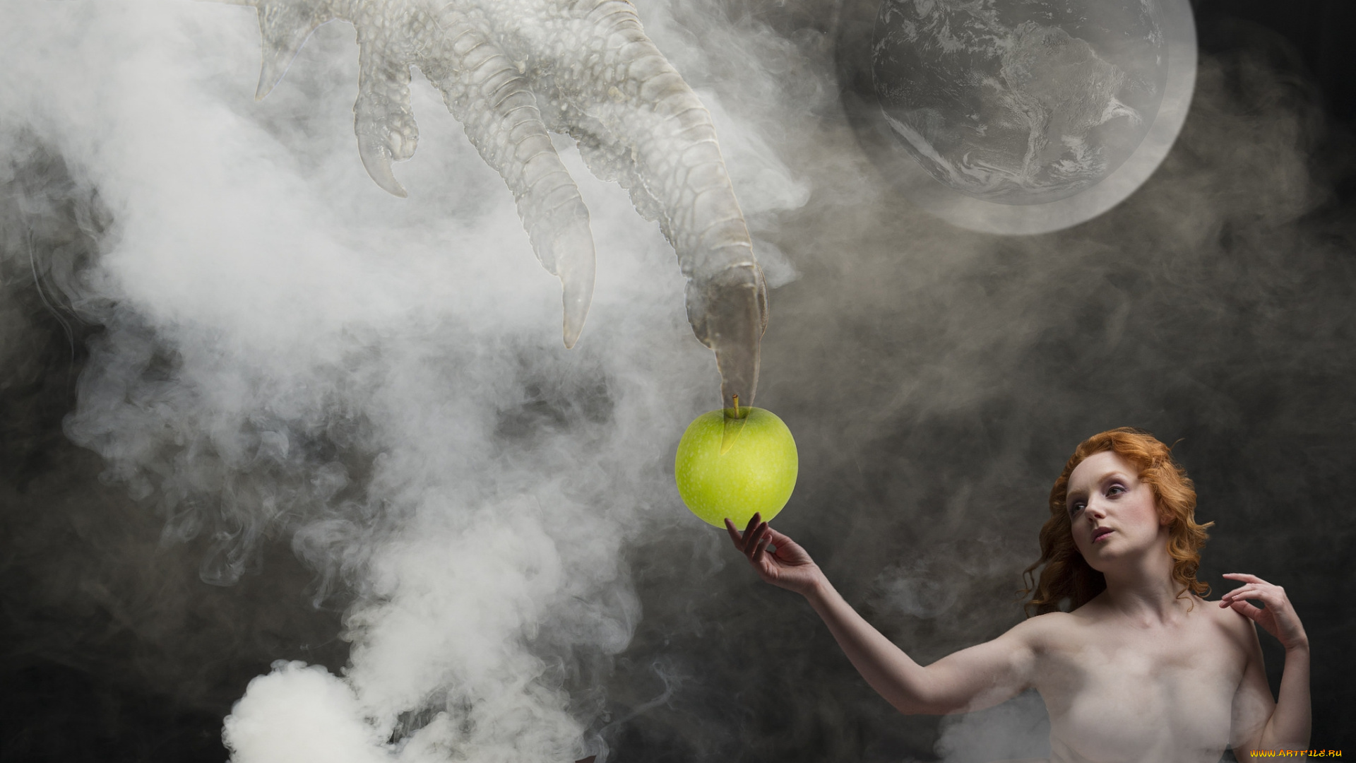 фэнтези, фотоарт, ева, яблоко, лапа
