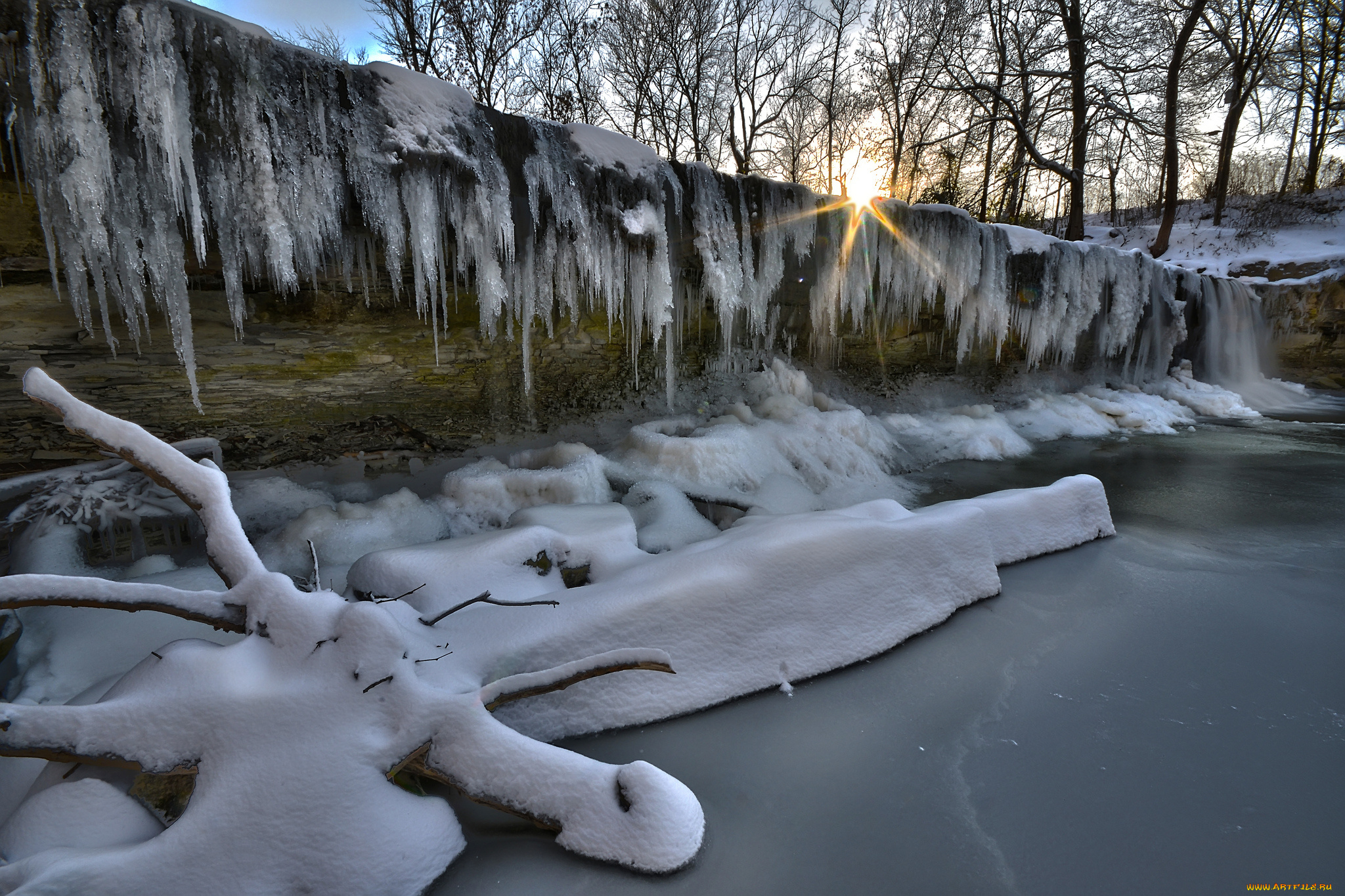 природа, зима, снег, сосульки, уступ, лёд