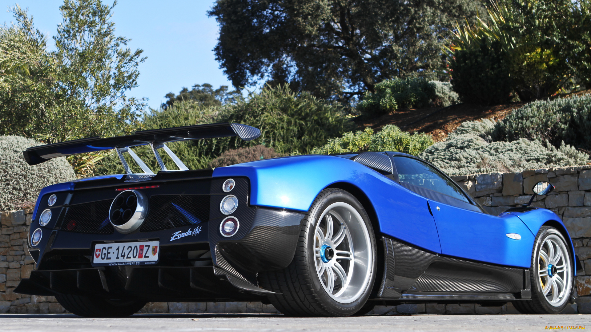 автомобили, pagani