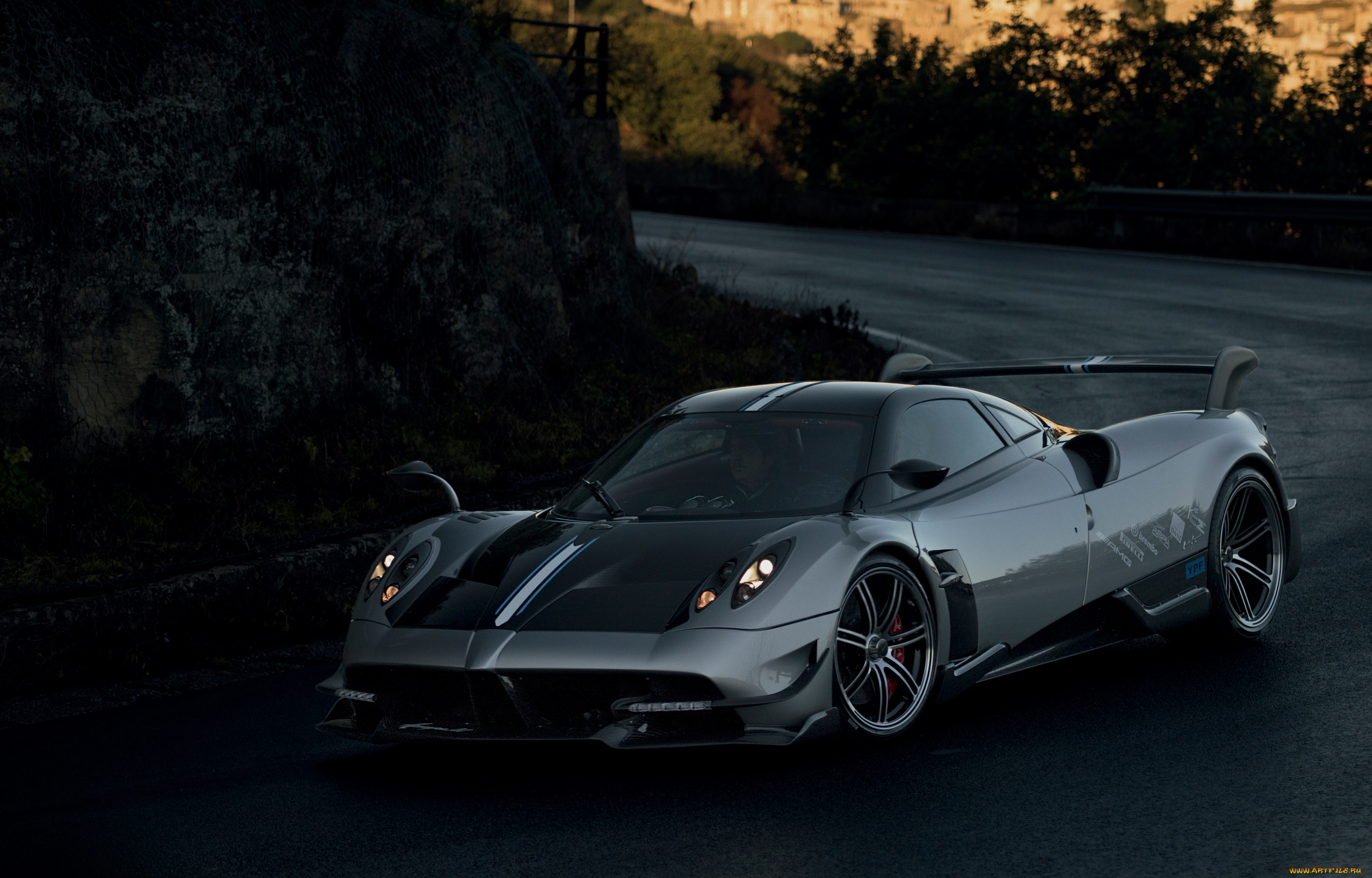 автомобили, pagani