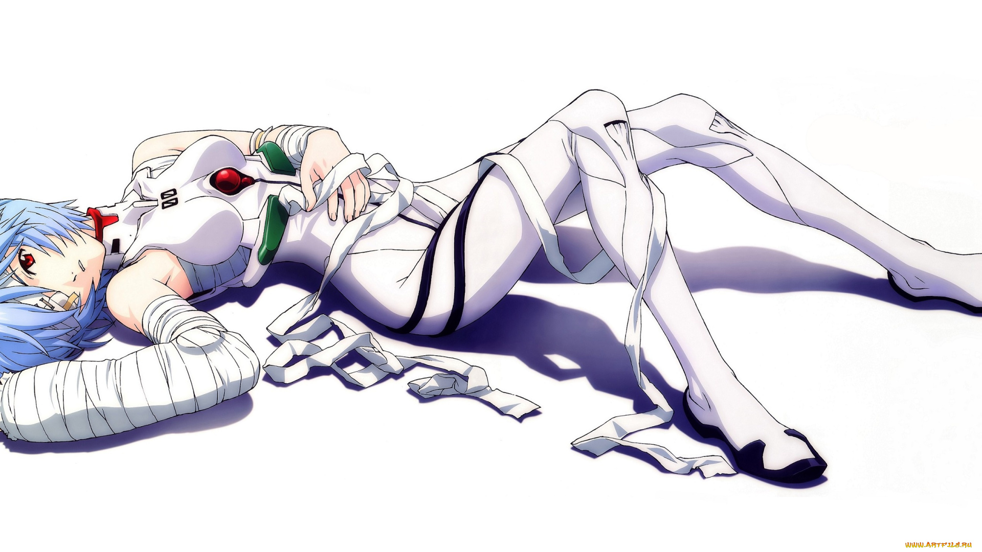 аниме, evangelion, бинты, голубые, волосы, повязка, на, глаз, neon, genesis, лежит, ayanami, rei, белый, фон, комбинезон
