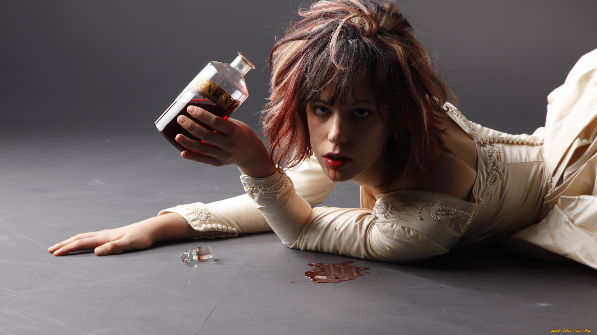 девушки, -unsort, , рыжеволосые, и, другие, девушка, фон, взгляд, бутылка