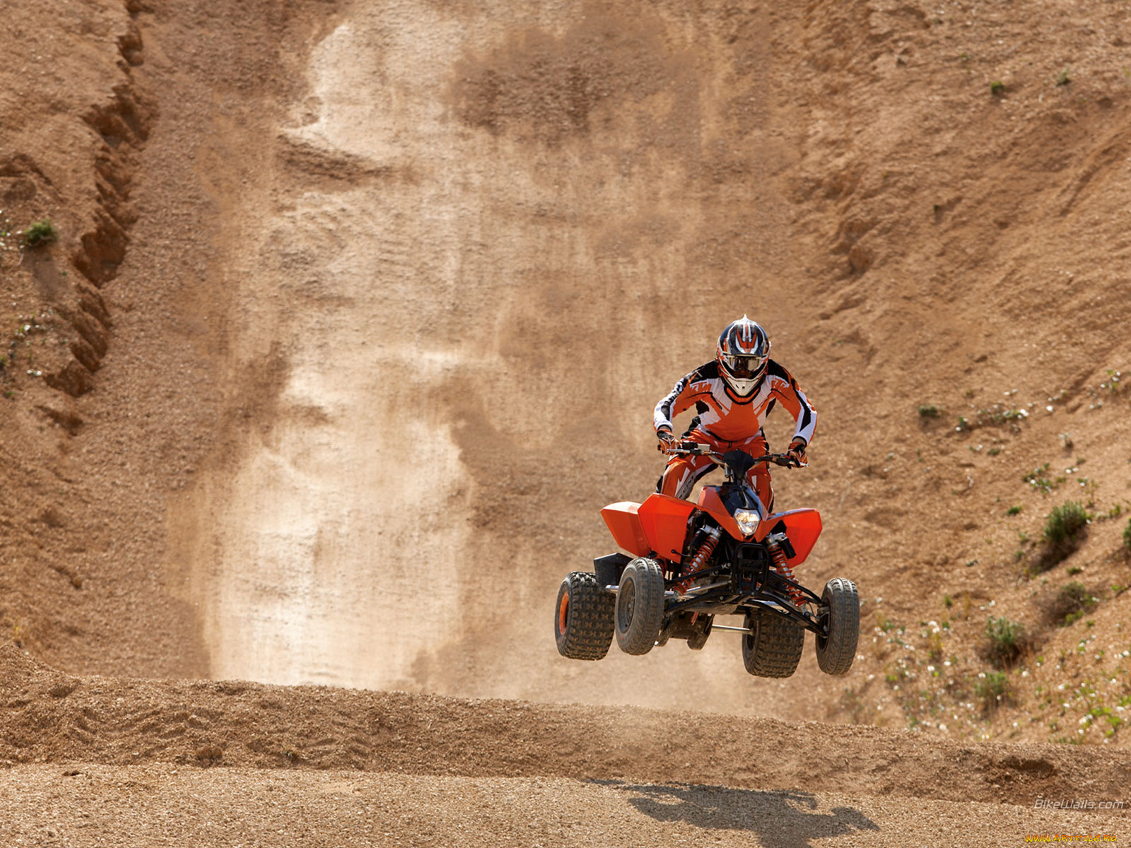 мотоциклы, квадроциклы