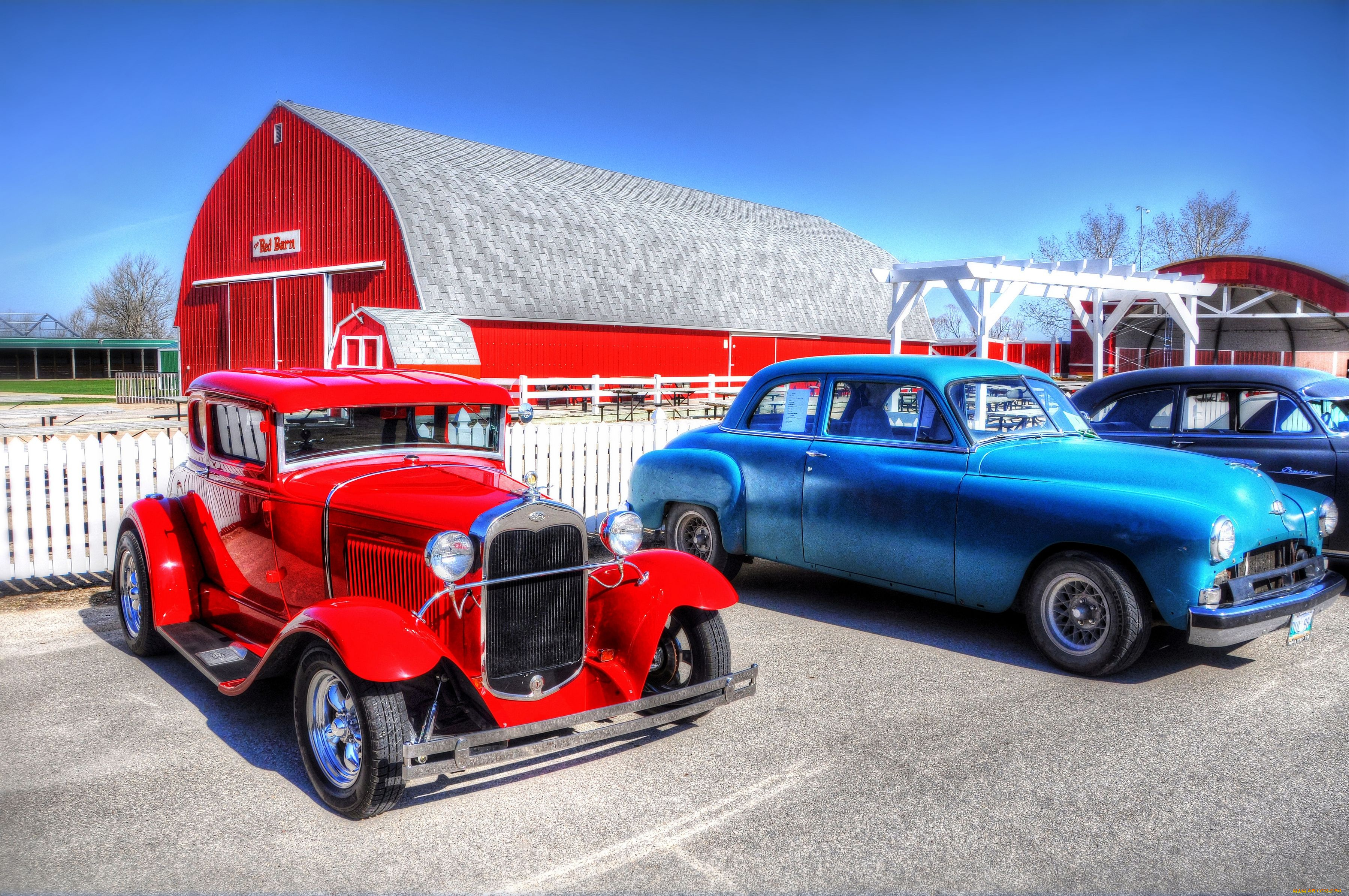 автомобили, выставки, уличные, фото, классика, ретро, ангар, забор