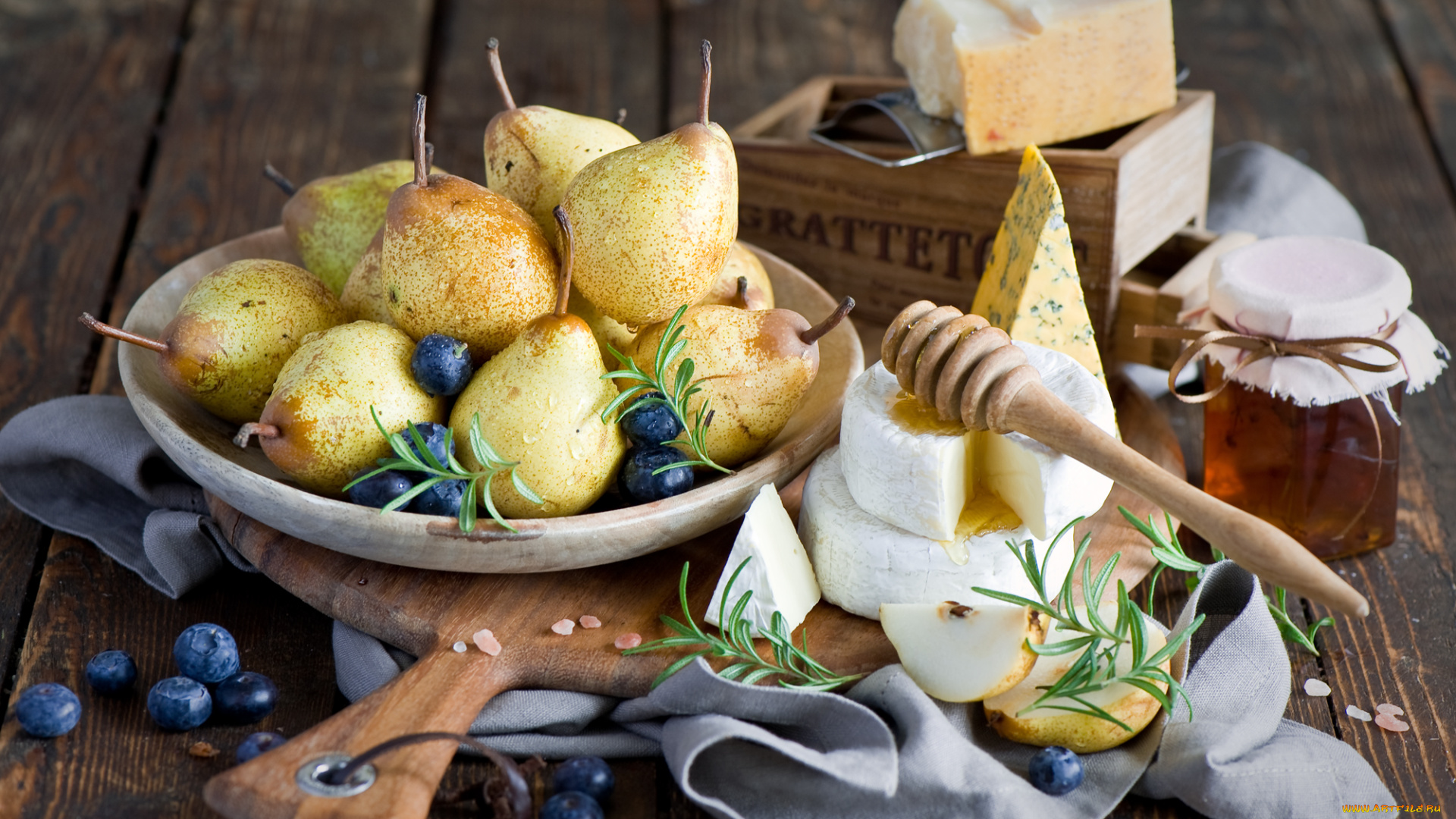 еда, разное, сыр, мёд, голубика, груши, ягоды