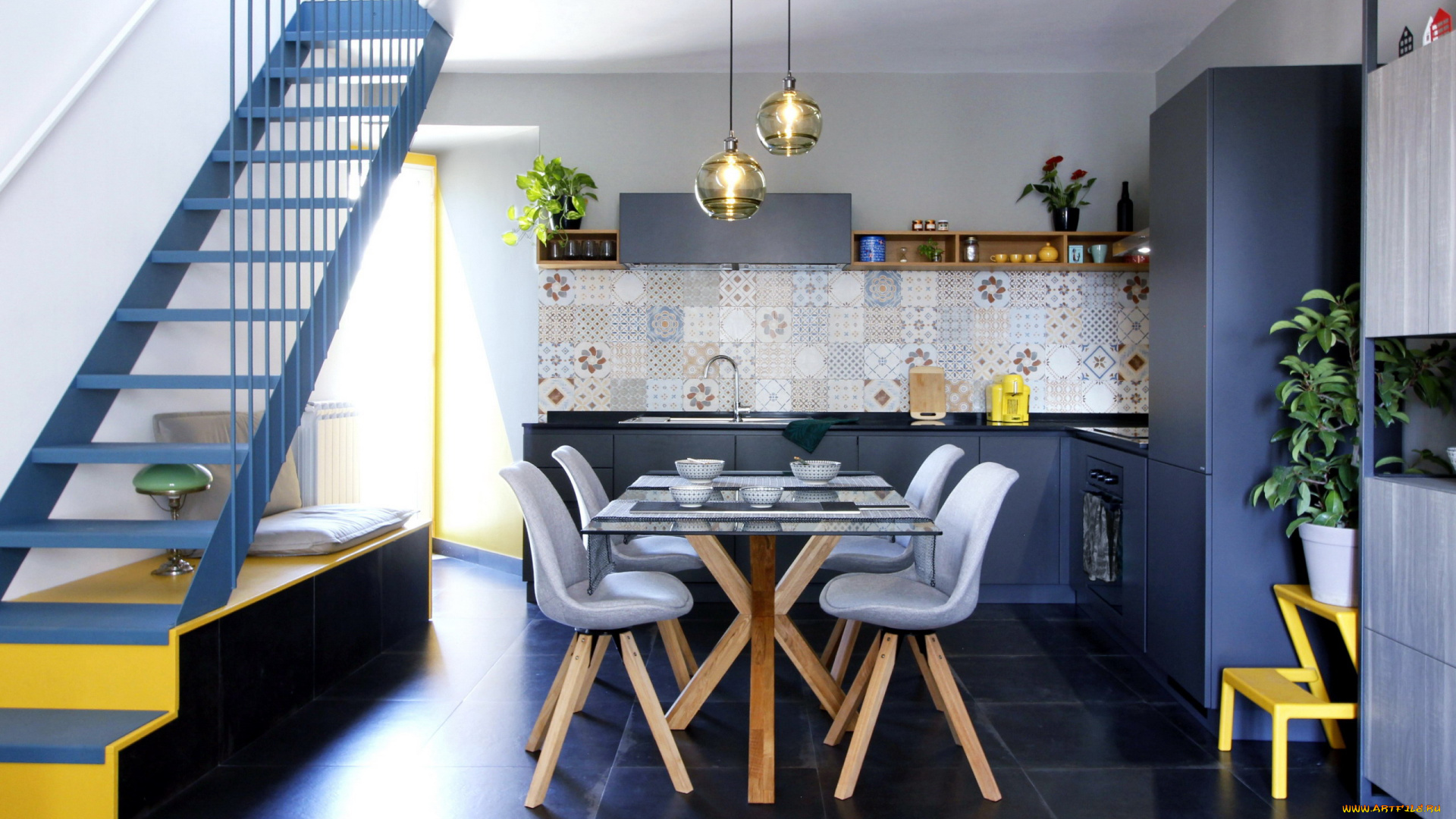 интерьер, кухня, плита, холодильник, стол, стулья