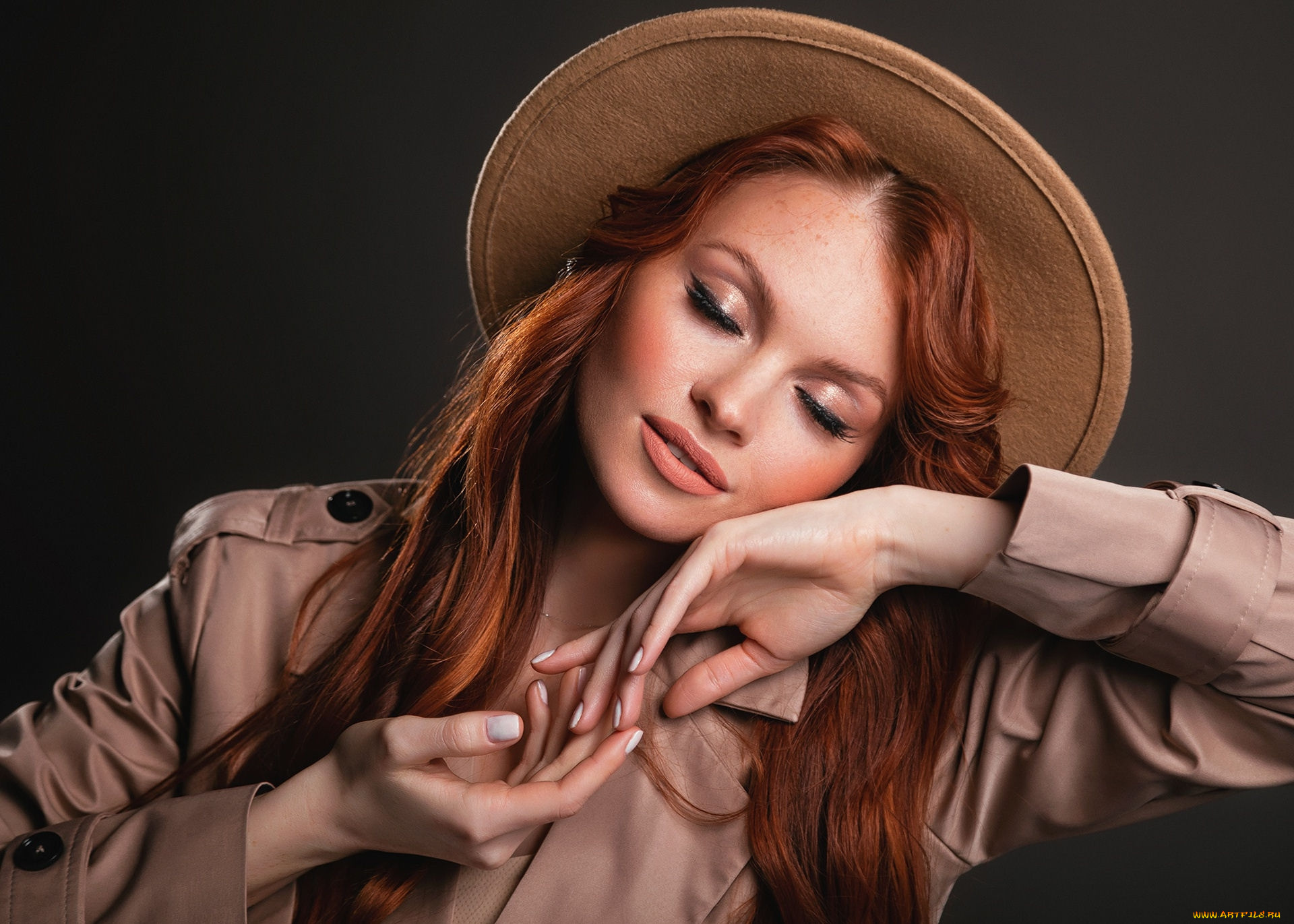 девушки, -, лица, , портреты, рыжие, волосы, шляпа, плащ, закрытые, глаза, наталья, ветошкина