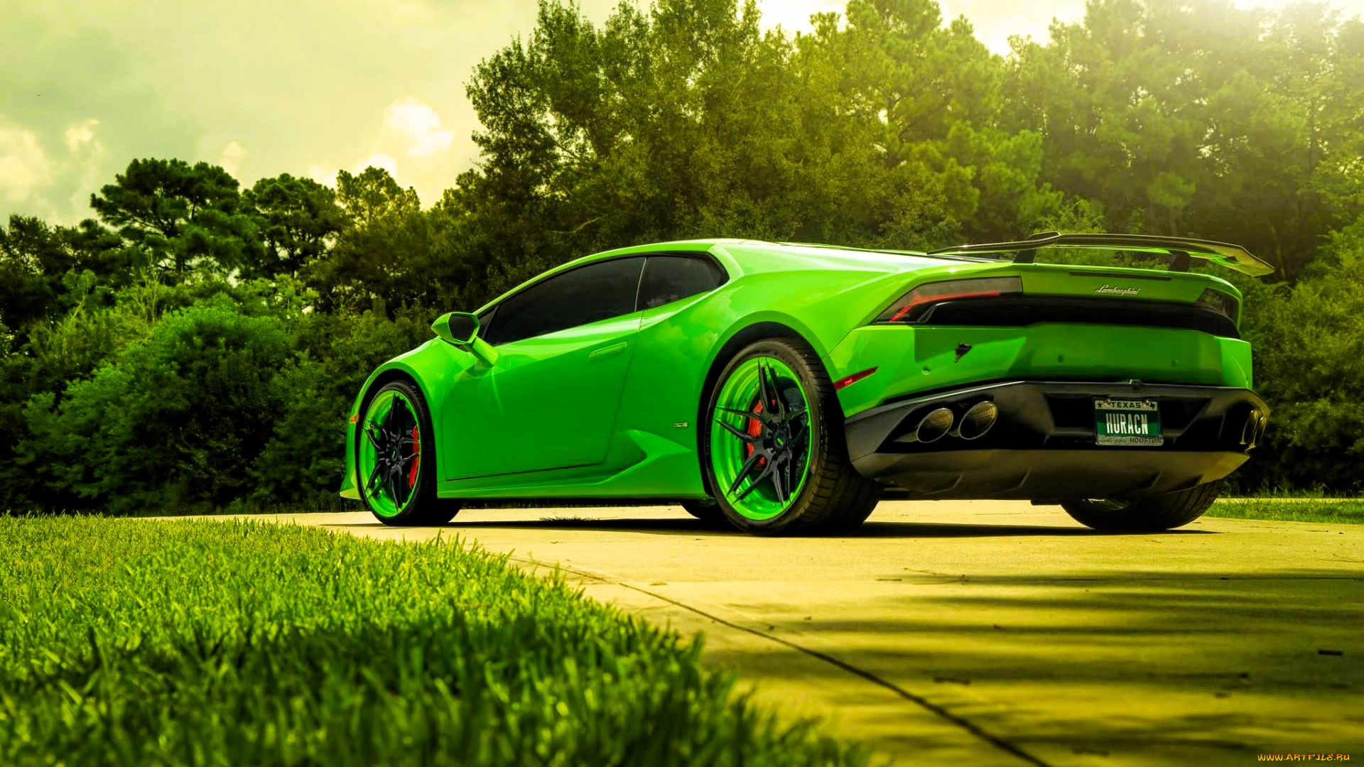 автомобили, lamborghini, зеленый, дорога, лужайка, деревья