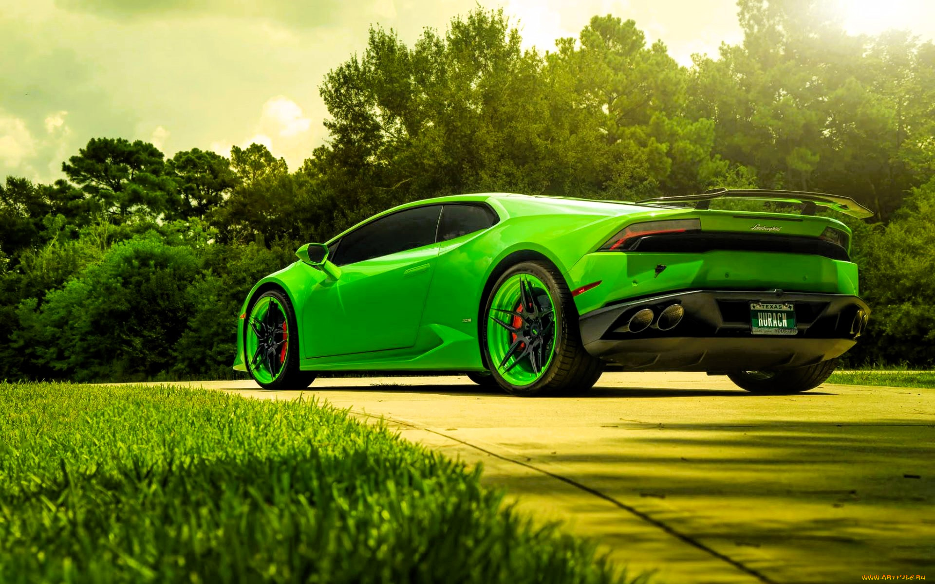 автомобили, lamborghini, зеленый, дорога, лужайка, деревья