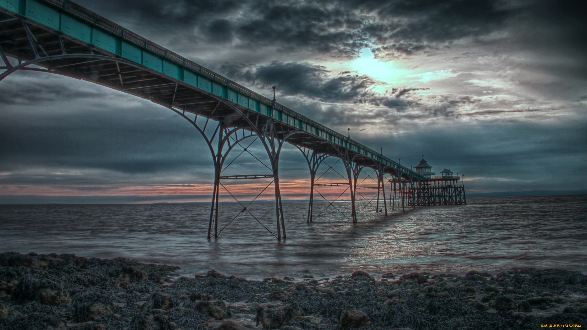 природа, побережье, океан, пляж, мост, тучи, сумрак