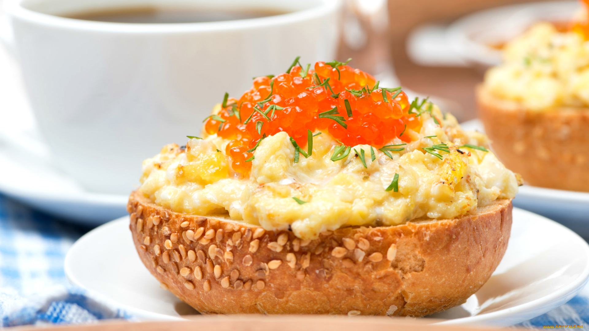 еда, бутерброды, , гамбургеры, , канапе, омлет, икра, зелень, булочка, кунжут