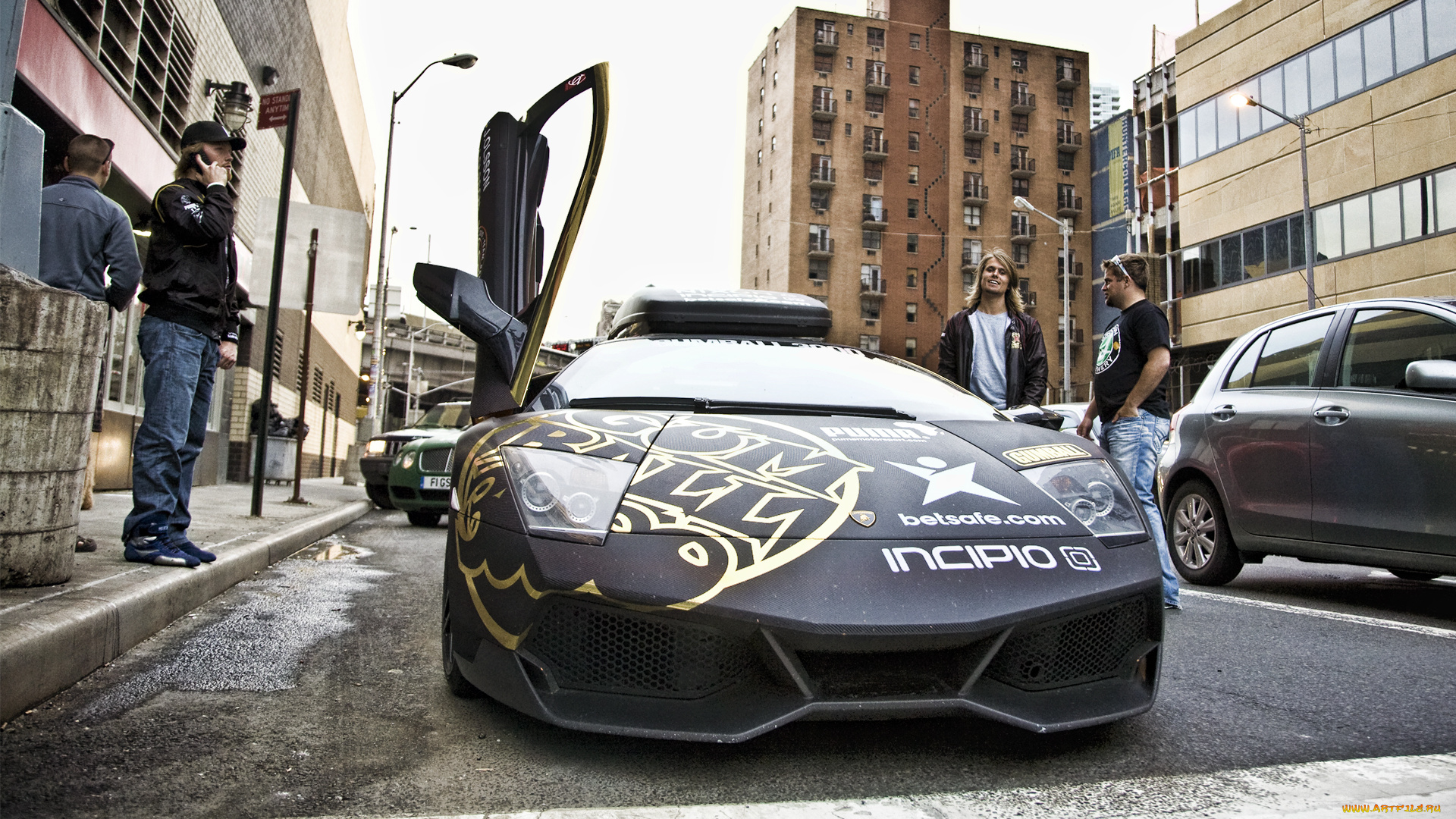 автомобили, lamborghini, люди, улица, роспись, темный, ламборгини