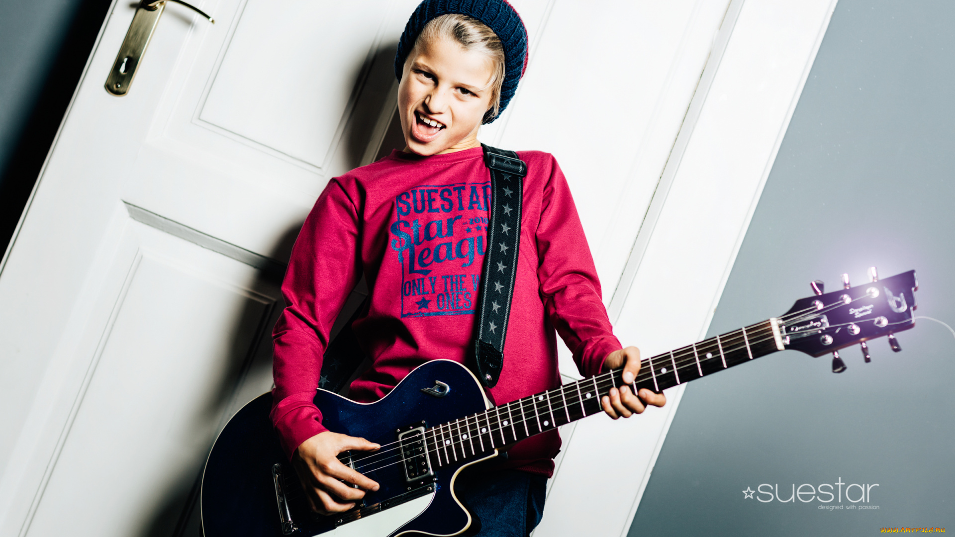 музыка, -другое, дверь, гитара, ребенок