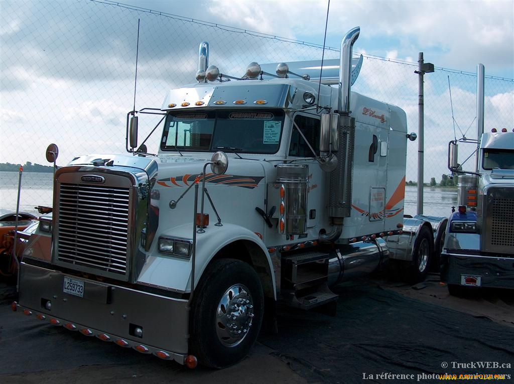 автомобили, freightliner