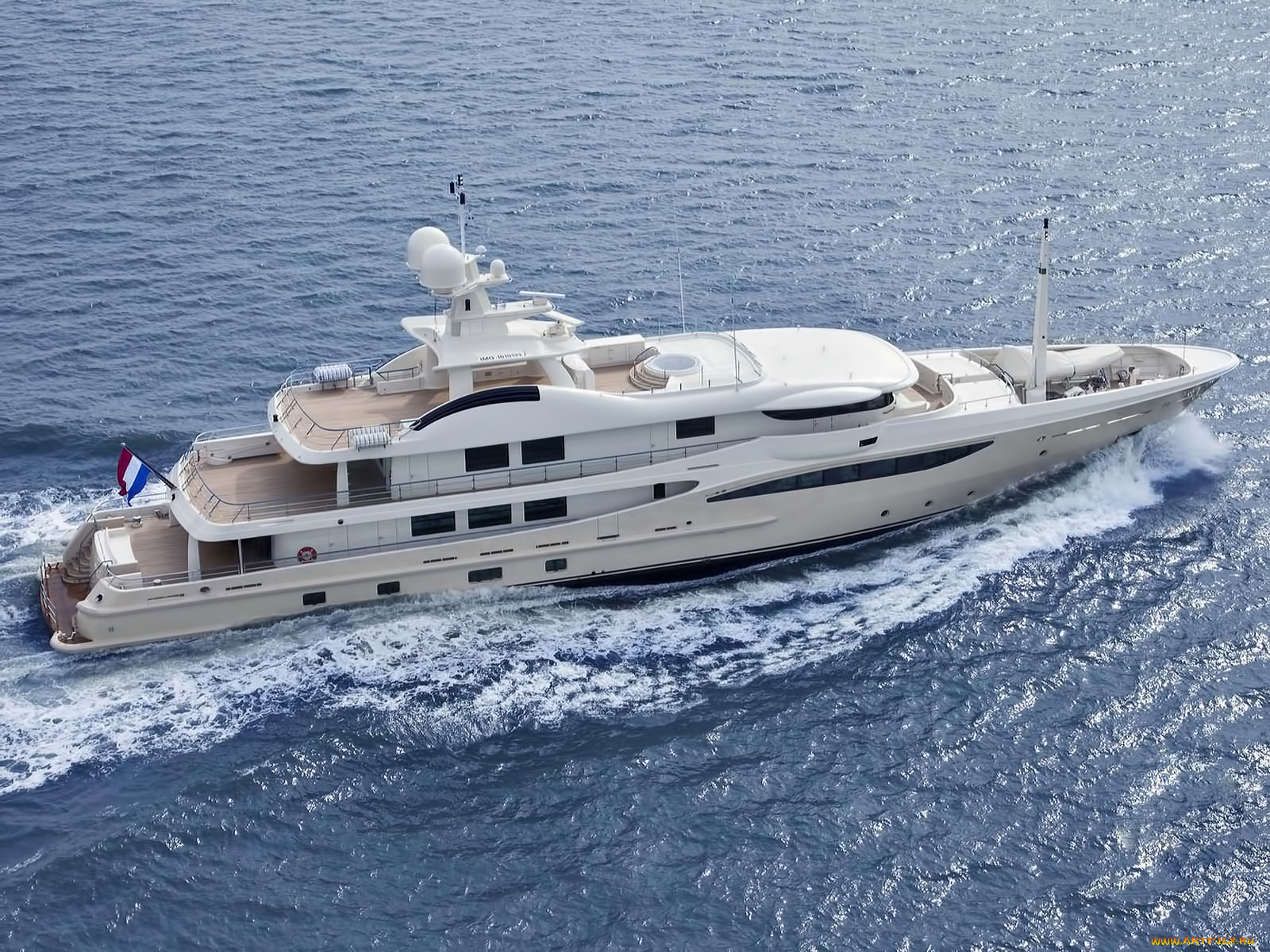 корабли, Яхты