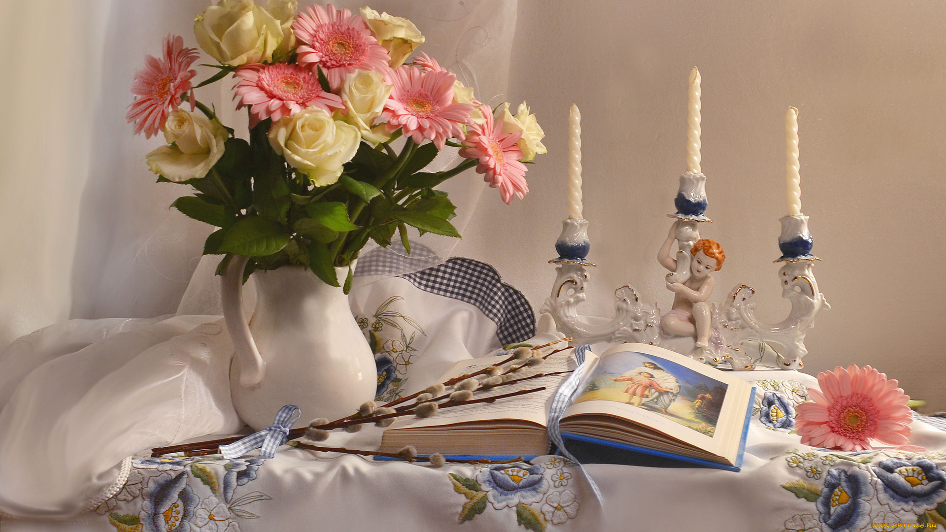 цветы, букеты, , композиции, натюрморт, вышивка, скатерть, верба, ветки, свечи, подсвечник, вуаль, ткань, герберы, розы