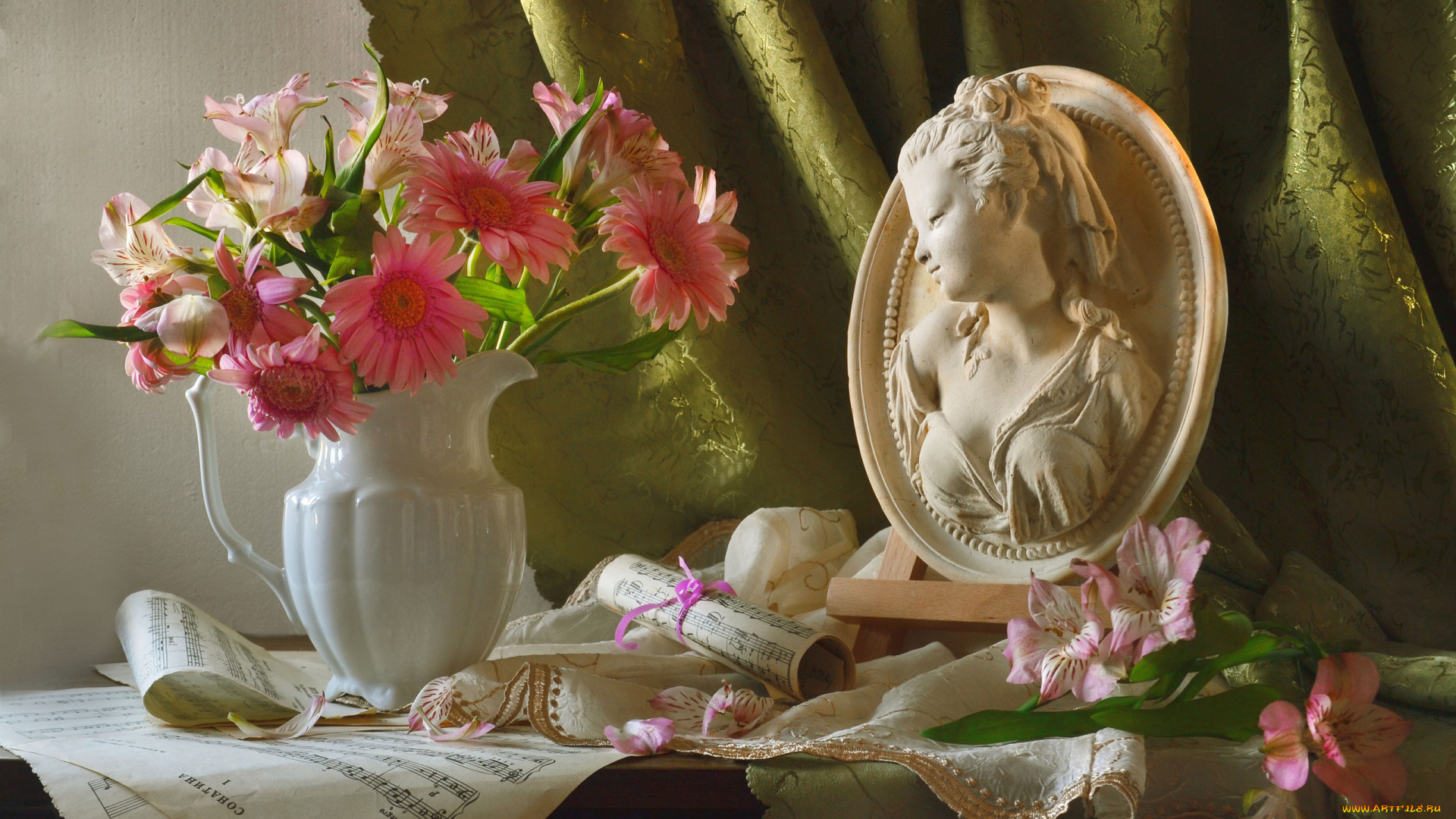 цветы, букеты, , композиции, ноты, барельеф, альстромерия, кувшин, портрет, натюрморт, герберы, штора, салфетка