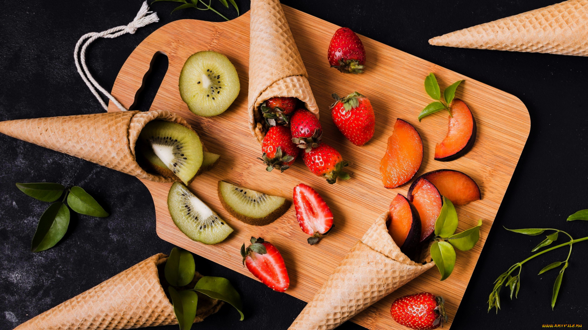 еда, фрукты, , ягоды, клубника, киви, сливы