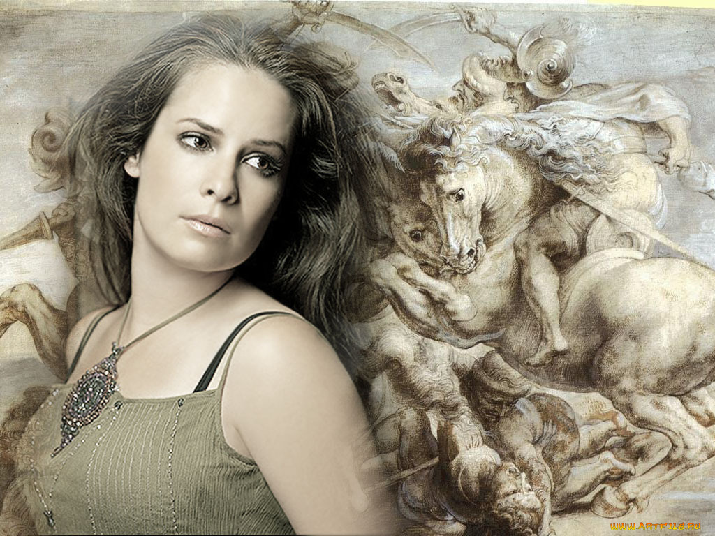 Holly, Marie, Combs, девушки