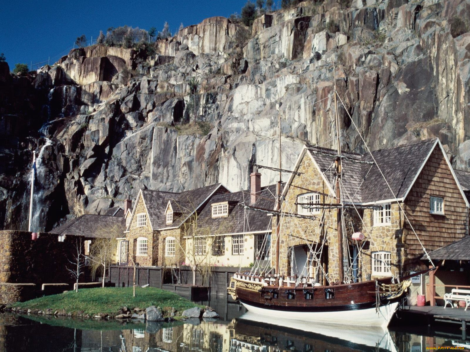 корабли, порты, причалы