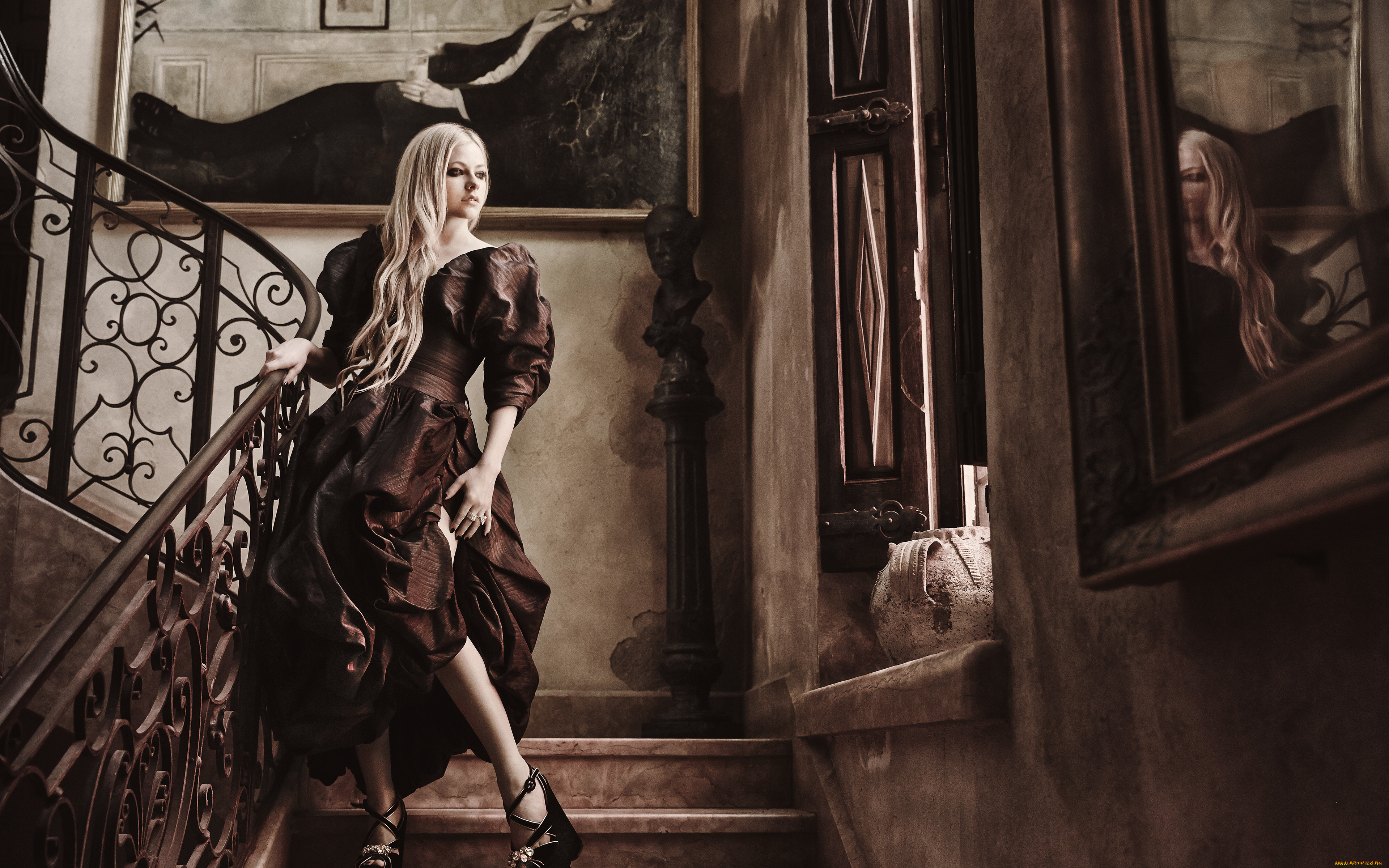 avril, lavigne, , glamour, 2018, музыка, голливуд, суперзвезда, американская, певеца, 2018, avril, lavigne, фотосессия, вечернее, платье, glamour