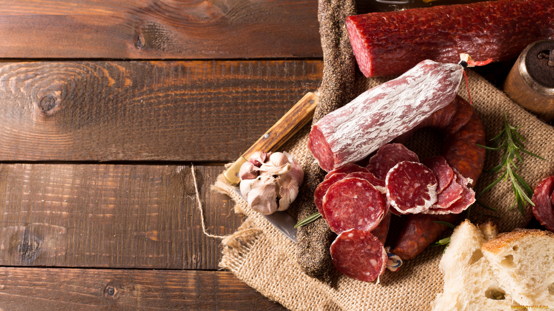 еда, колбасные, изделия, чеснок, розмарин, колбаса, копченая