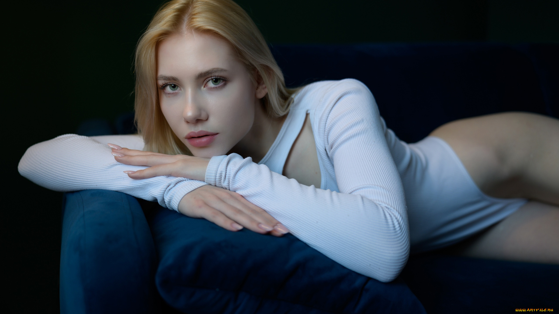 сексуальная, девушка, девушки, -, блондинки, , светловолосые, девушка, женщина, блондинка, светловолосая, сексуальная, модель, звезда, позирует, разная, обувь, верхняя, стильная, одежда, нижнее, эротическое, бельё, трусы, лифчик, колготки, чулки, аксессуары, макияж, и, множество, элементов, на, фотографии