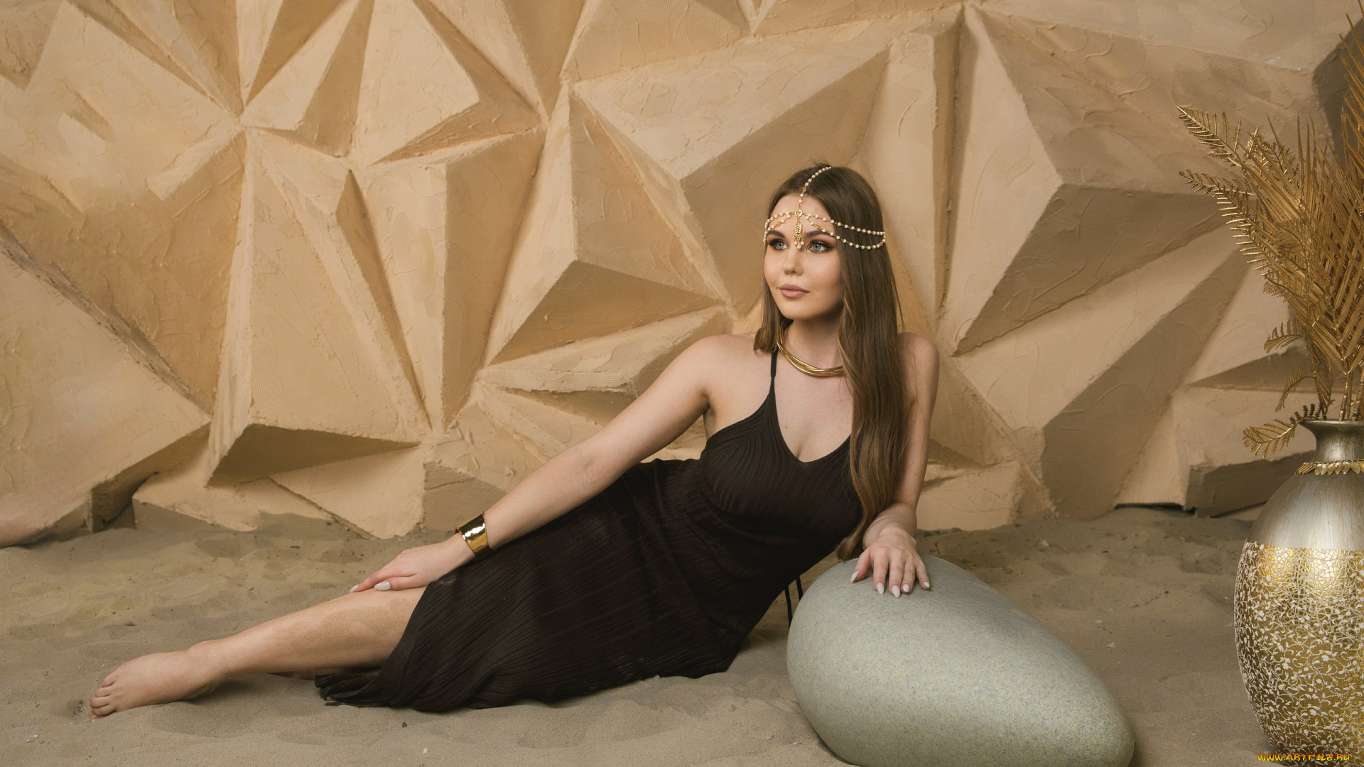 сексуальная, девушка, девушки, -, брюнетки, , шатенки, девушка, женщина, шатенка, темноволосая, сексуальная, модель, звезда, позирует, разная, обувь, верхняя, стильная, одежда, нижнее, эротическое, бельё, трусы, лифчик, колготки, чулки, аксессуары, макияж, и, множество, элементов, на, фотографии