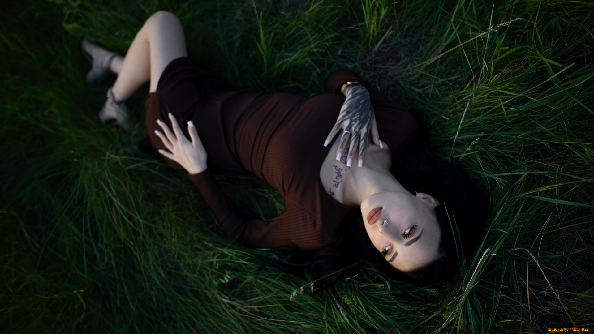 сексуальная, девушка, девушки, -, брюнетки, , шатенки, девушка, женщина, брюнетка, темноволосая, сексуальная, модель, звезда, позирует, разная, обувь, верхняя, стильная, одежда, нижнее, эротическое, бельё, трусы, лифчик, колготки, чулки, аксессуары, макияж, и, множество, элементов, на, фотографии